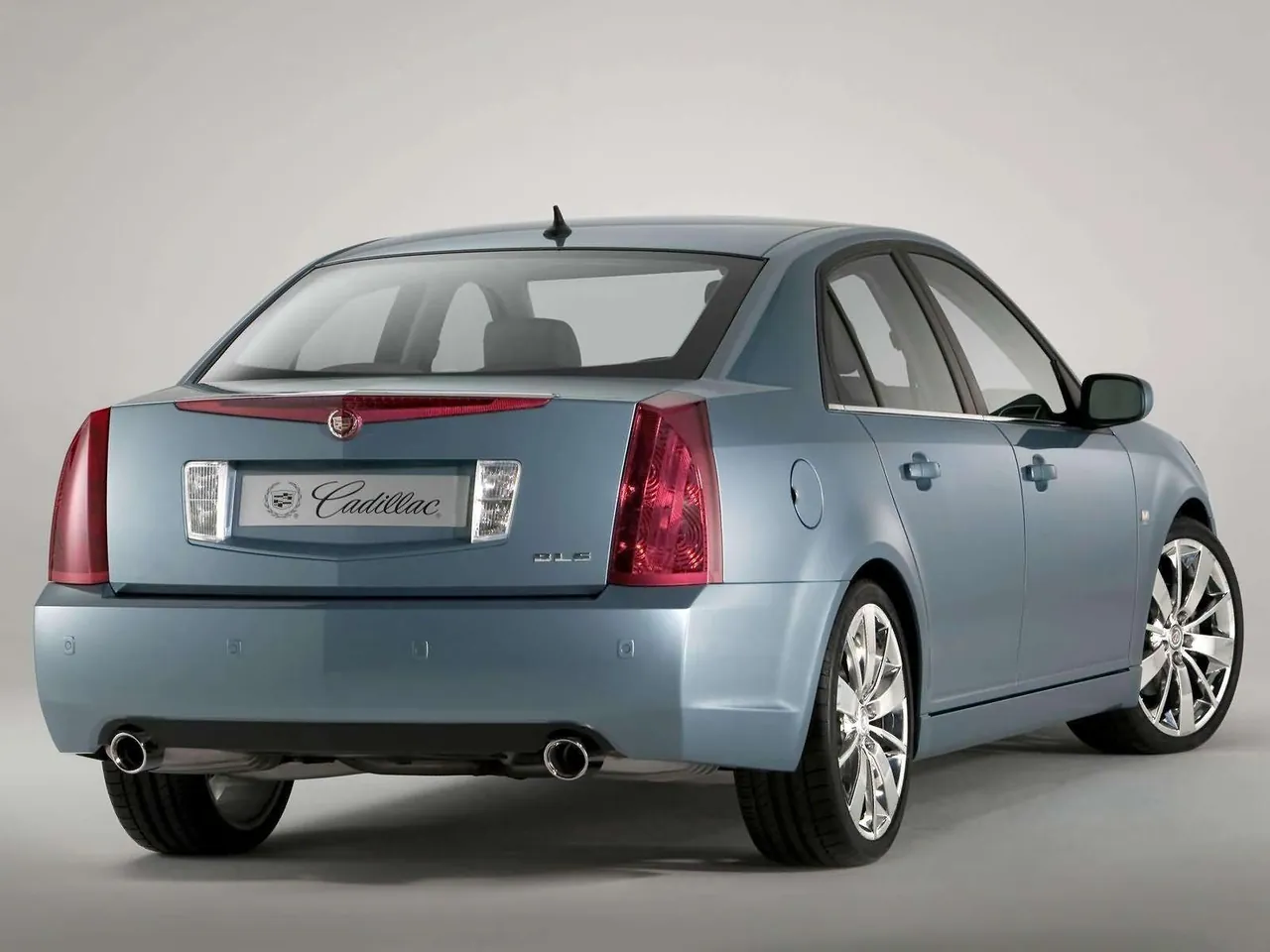 Cadillac BLS Show Car (2005) – zadní tříčtvrteční pohled