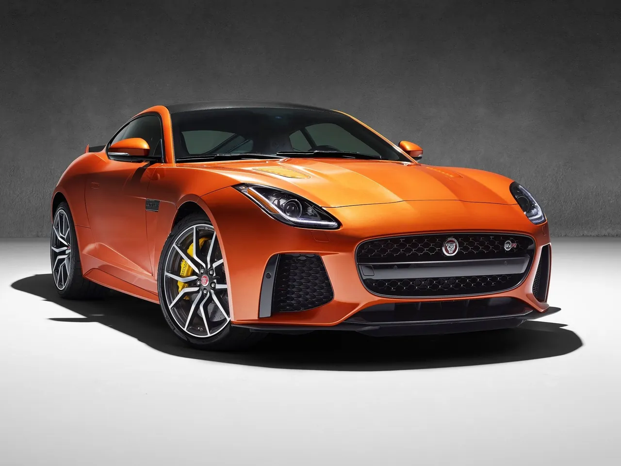 Jaguar F-Type SVR Coupe (2017)