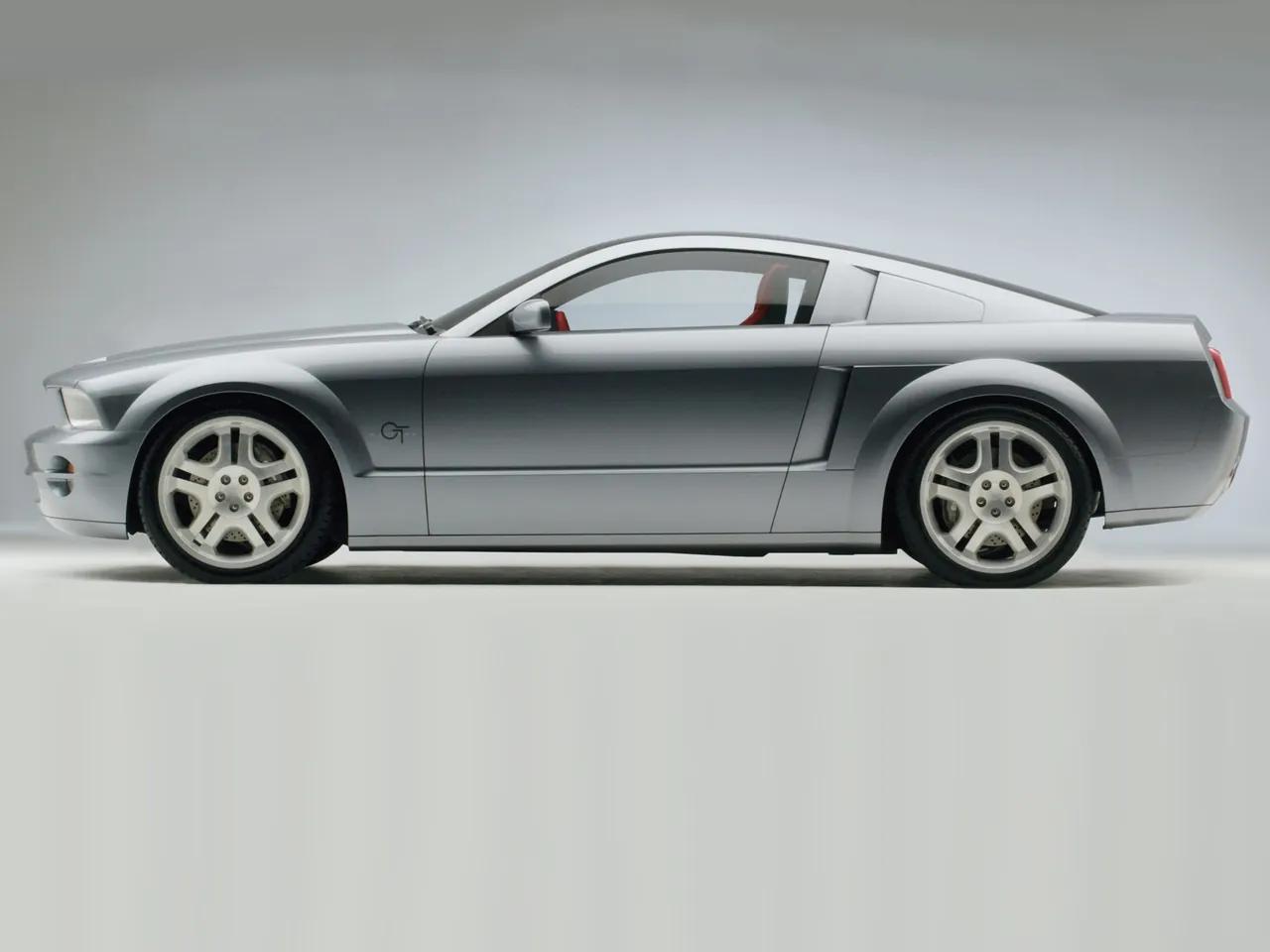 Ford Mustang GT Coupe Concept (2003) – boční profil