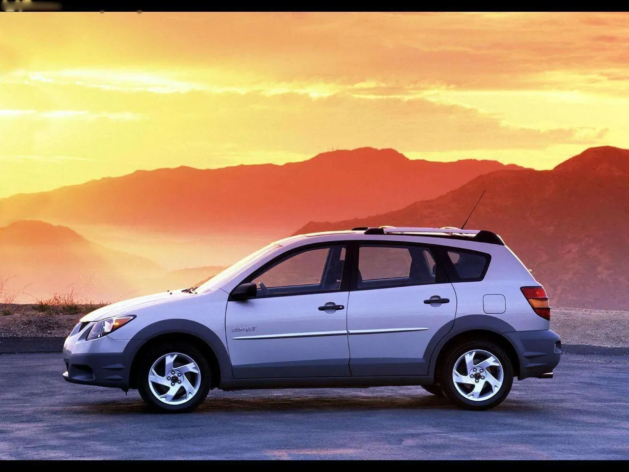 Pontiac Vibe GT (2003) – boční profil