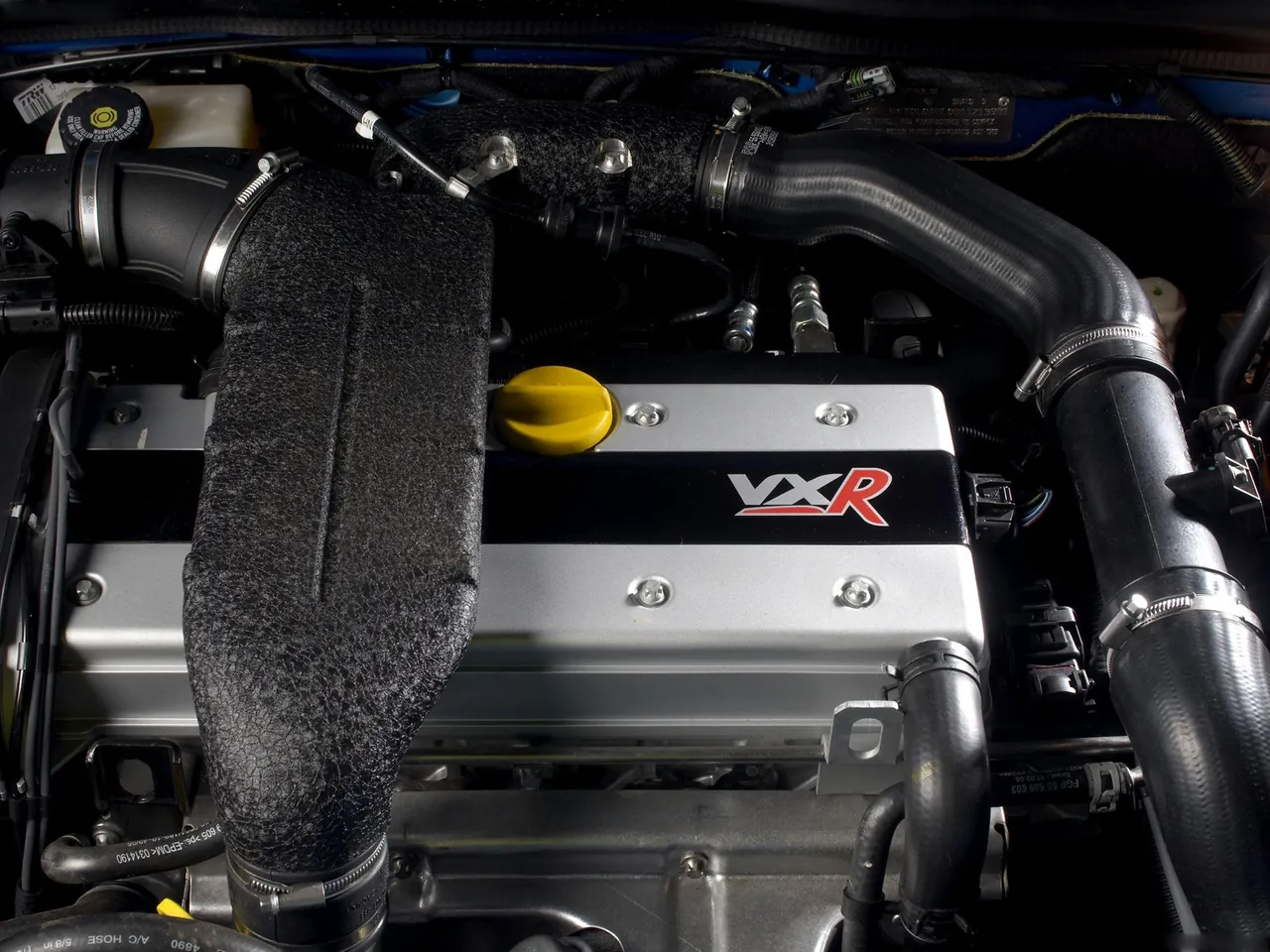 HSV VXR (2007) – motorový prostor