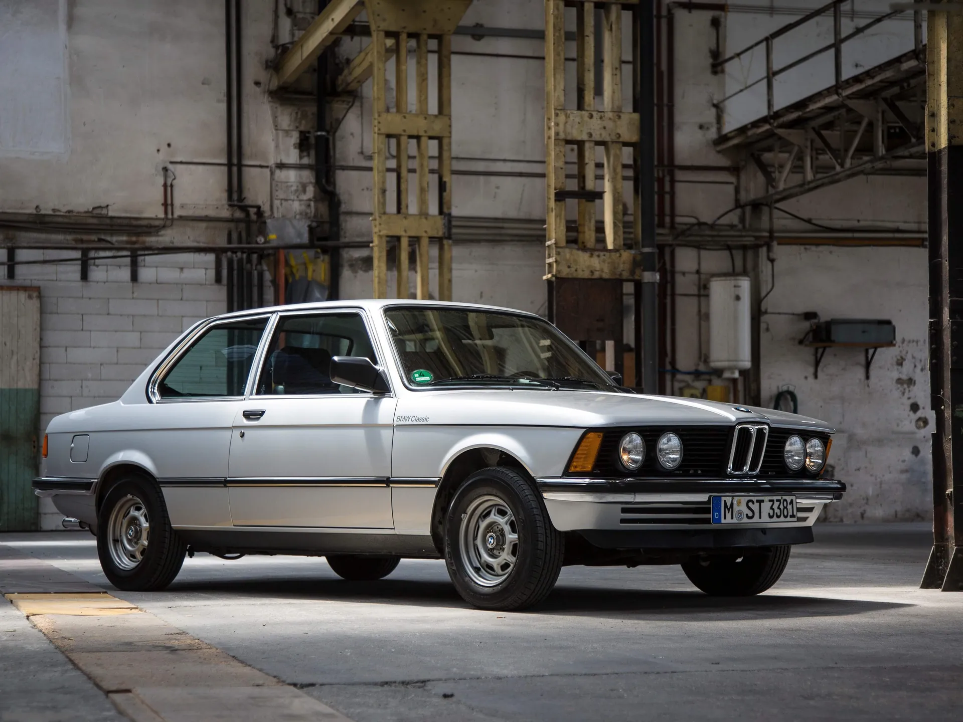 BMW 323i (1980)