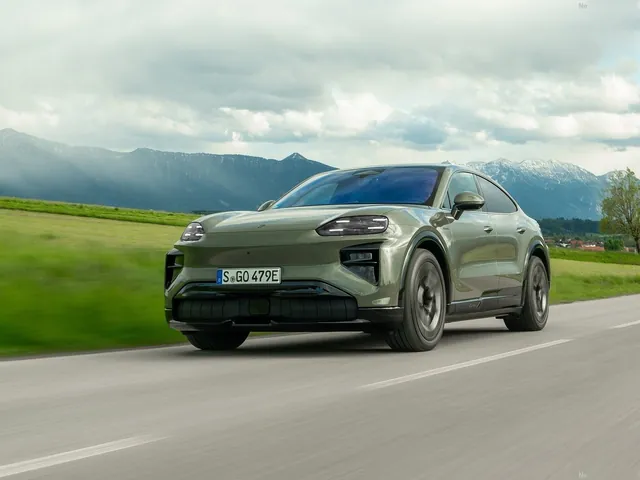 Porsche Cayenne Turbo Coupe Electric (2027)