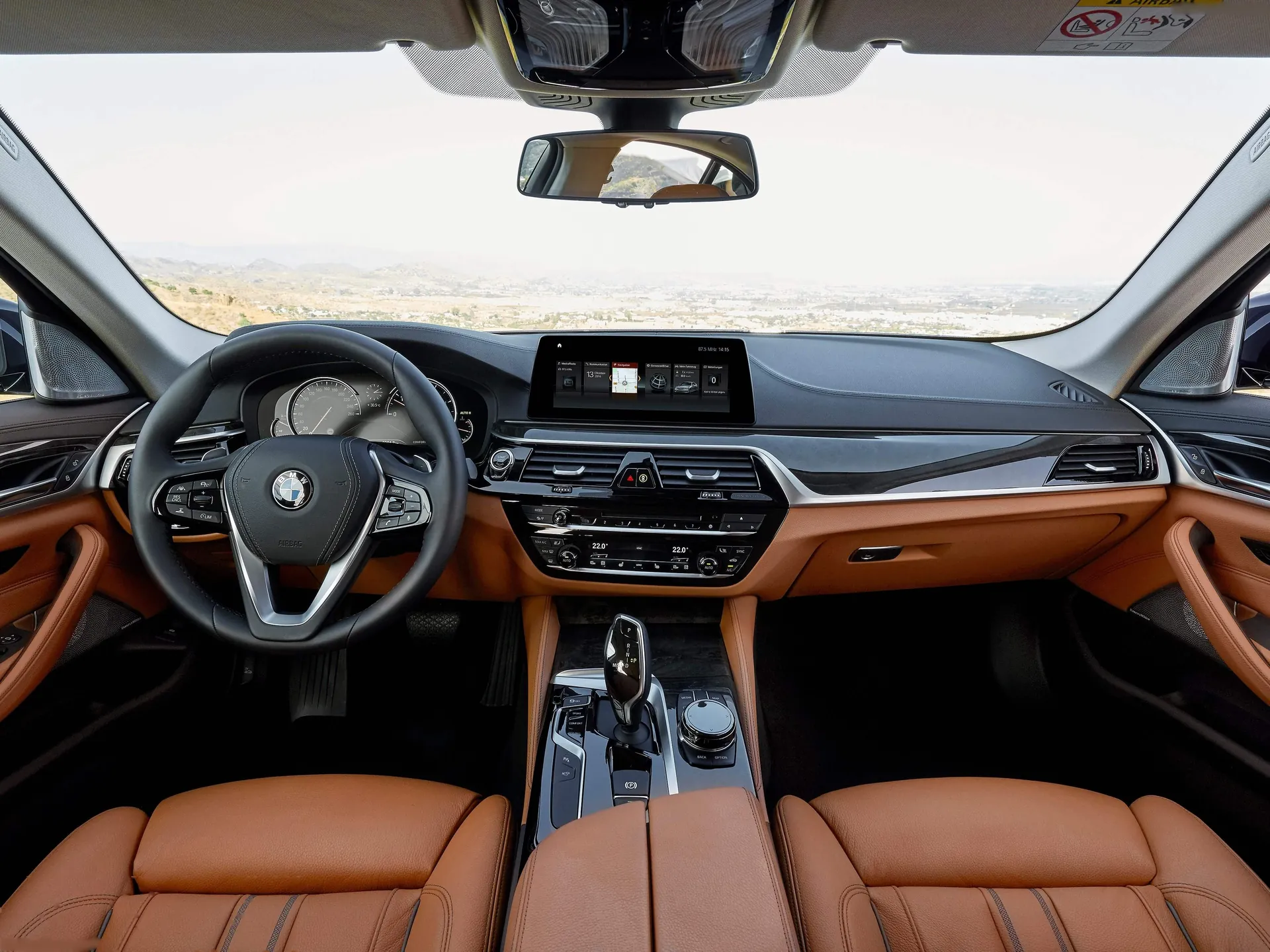 BMW 5-Series (2017) – interiér