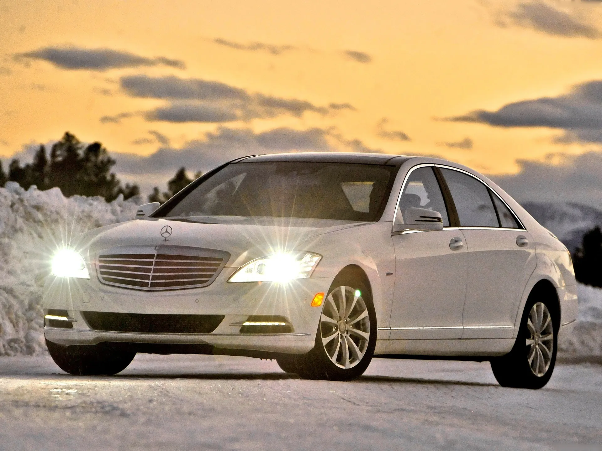 Mercedes-Benz S350 BlueTEC 4Matic (2012)