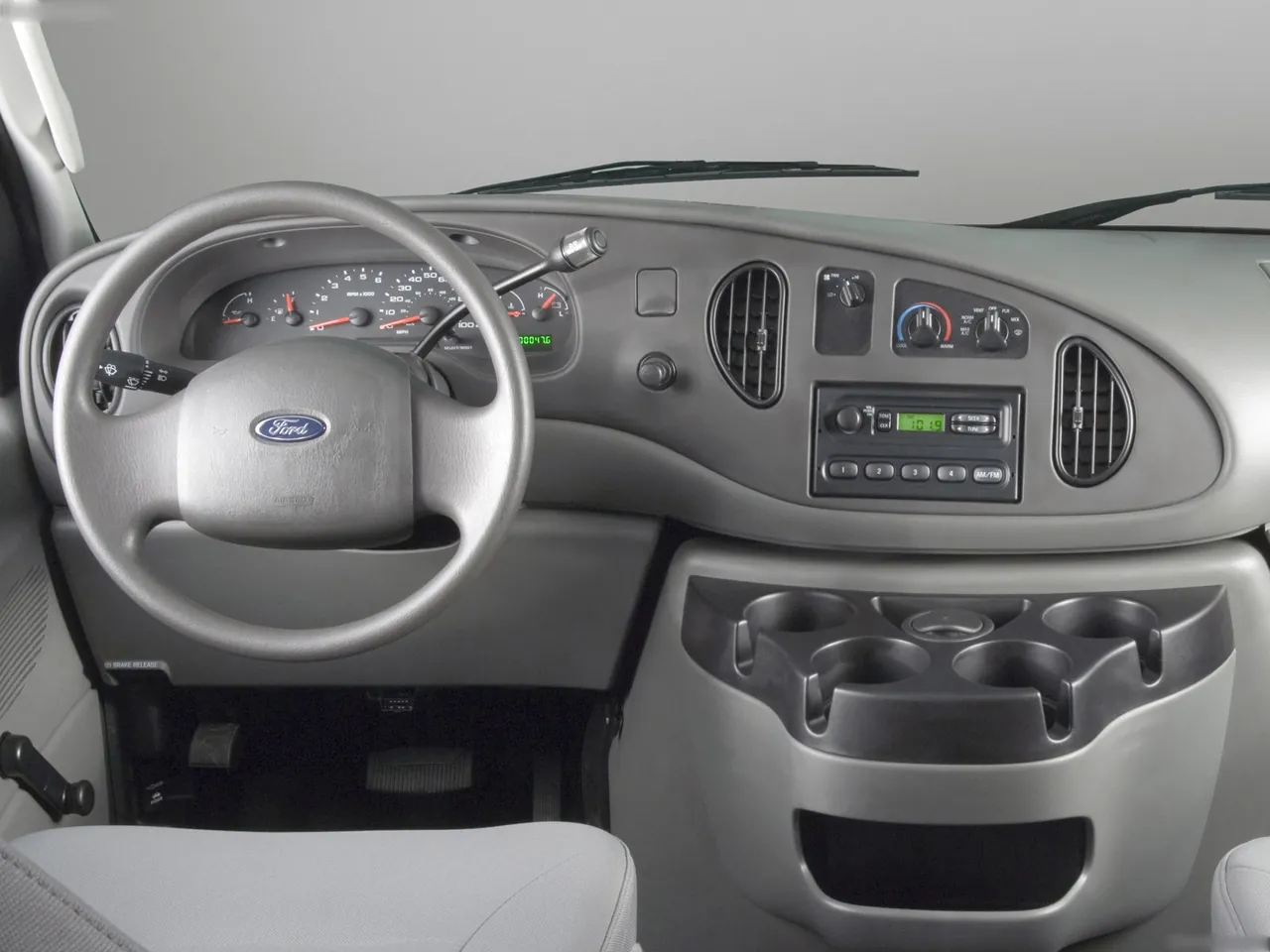 Ford E-Series (2008) – interiér