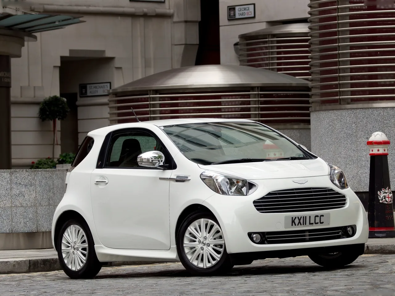 Aston Martin Cygnet (2012) - Front Three-Quarter