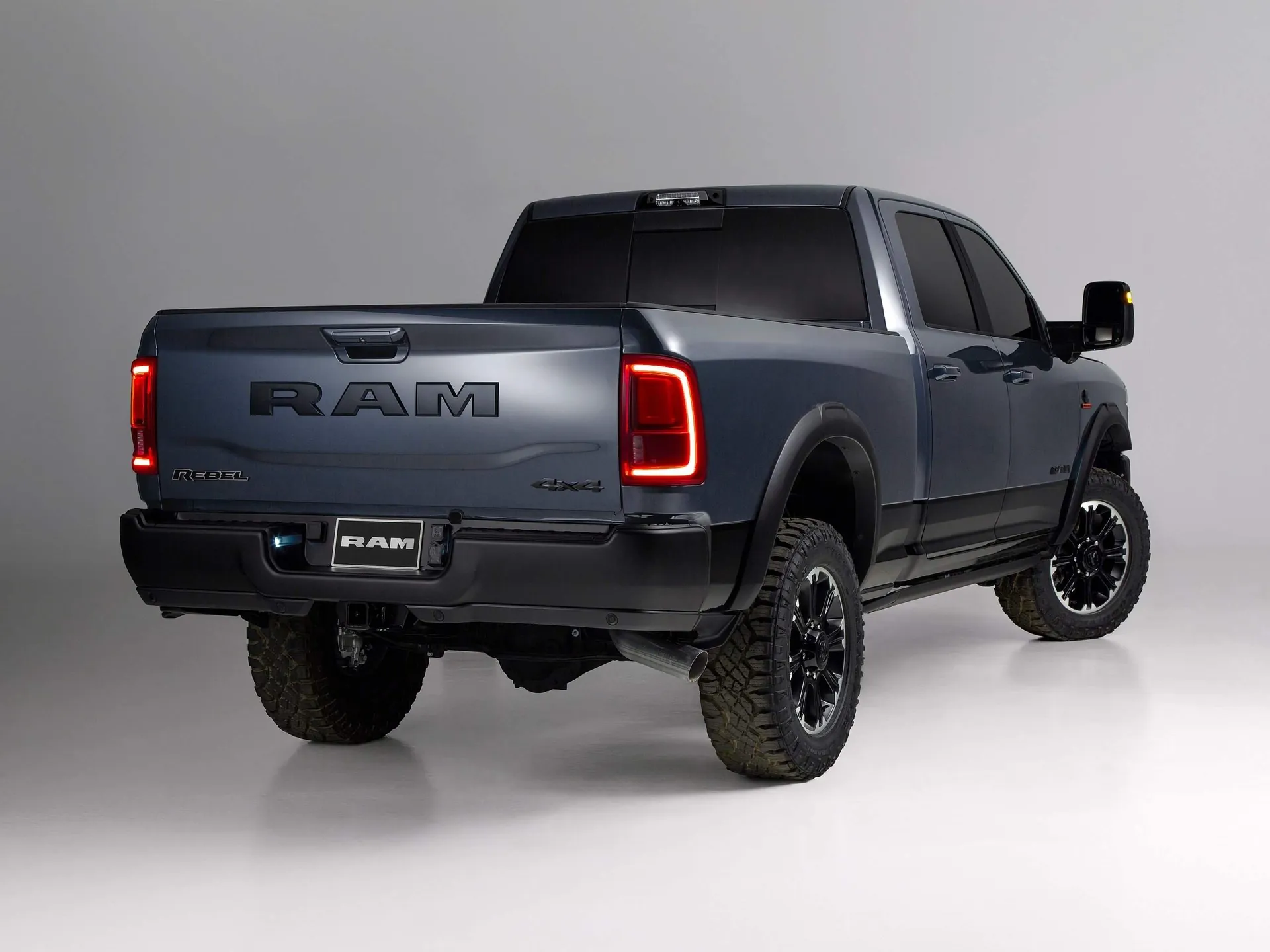 Ram Heavy Duty (2025) – zadní tříčtvrteční pohled