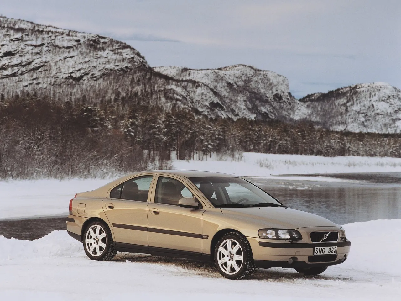 Volvo S60 AWD (2002)