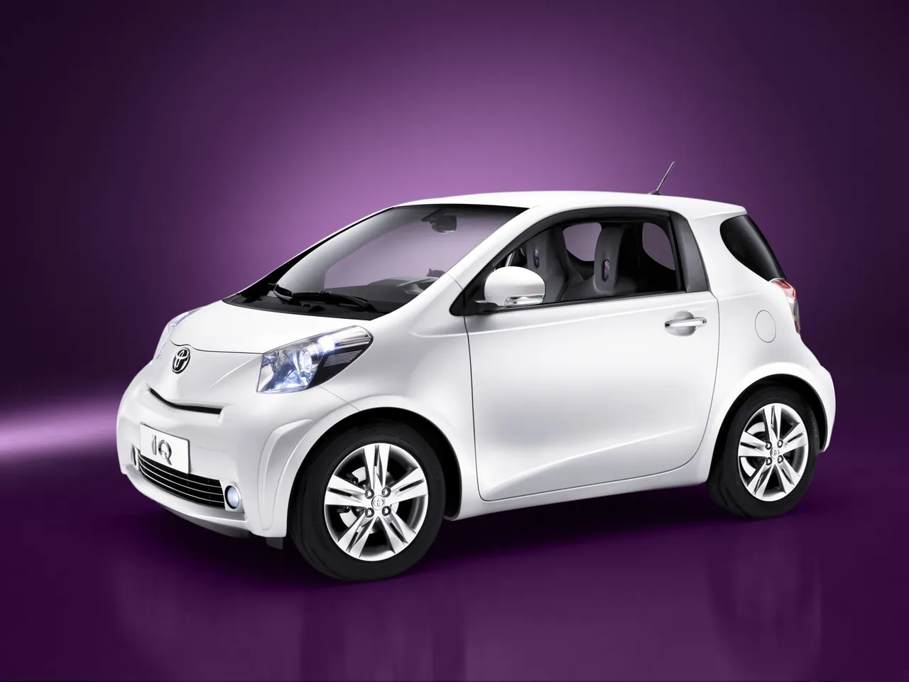 Toyota iQ (2009)
