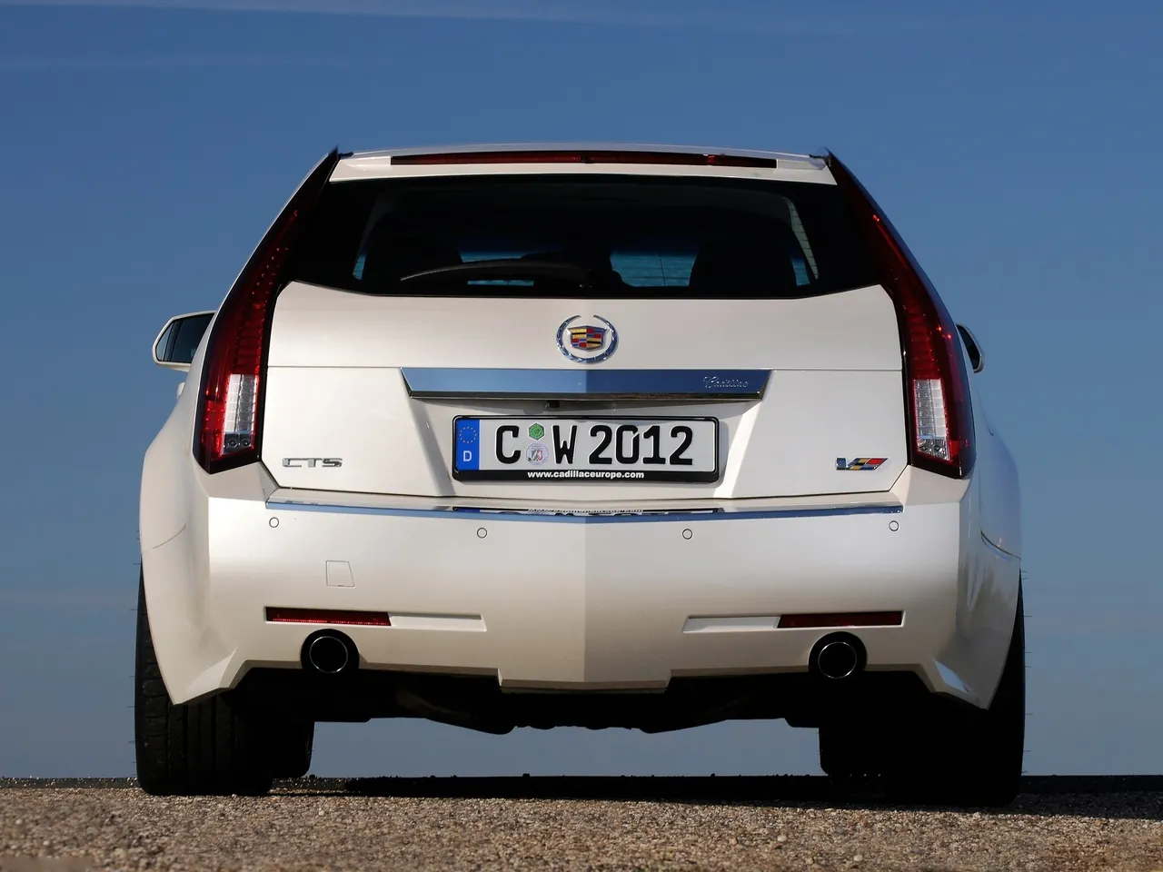 Cadillac CTS-V Sport Wagon (2011) – zezadu