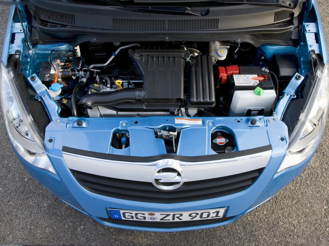 Opel Agila (2008) – motorový prostor