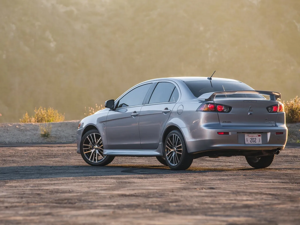 Mitsubishi Lancer GT (2016) – zadní tříčtvrteční pohled