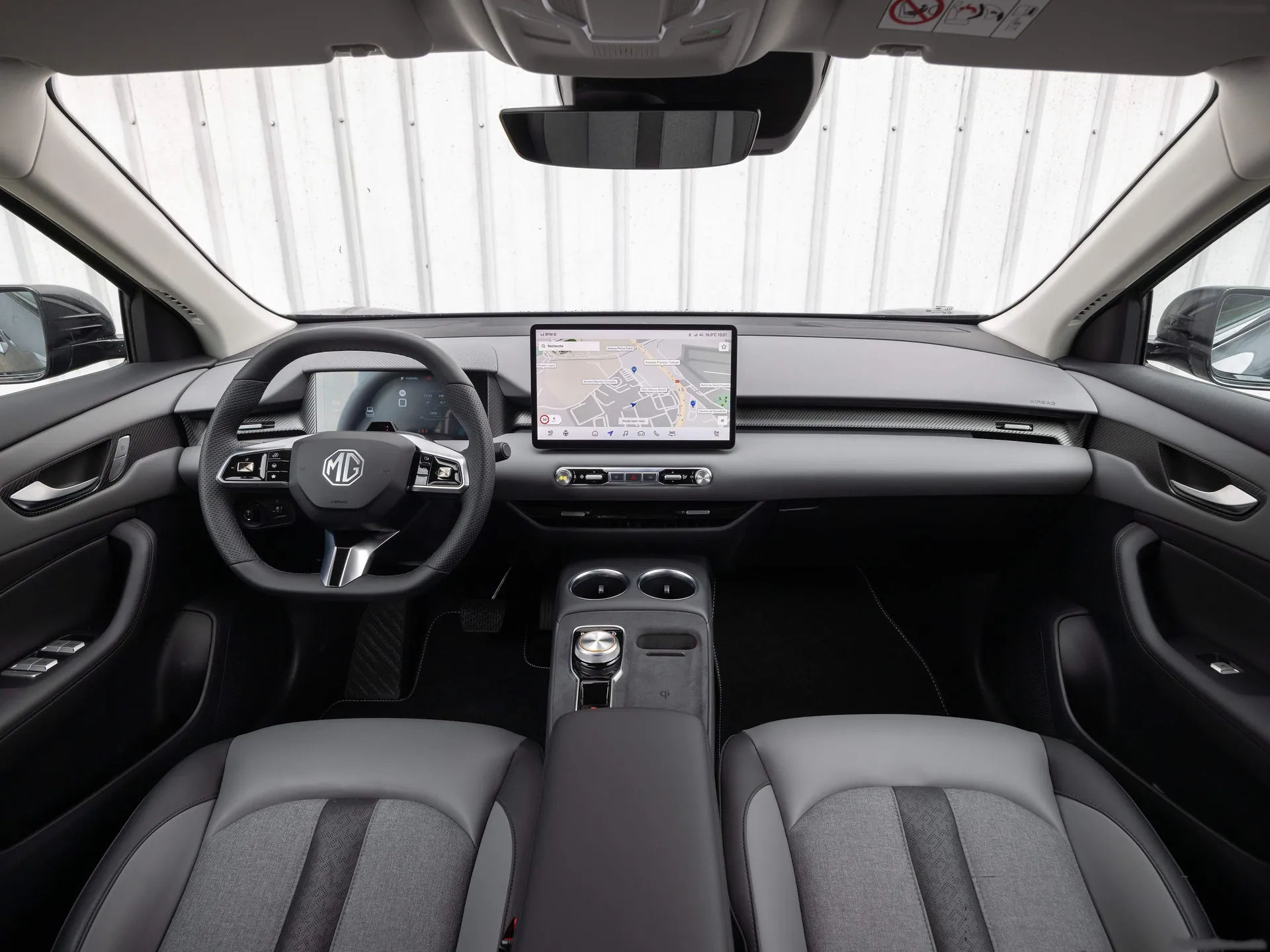 MG S5 EV (2026) – interiér