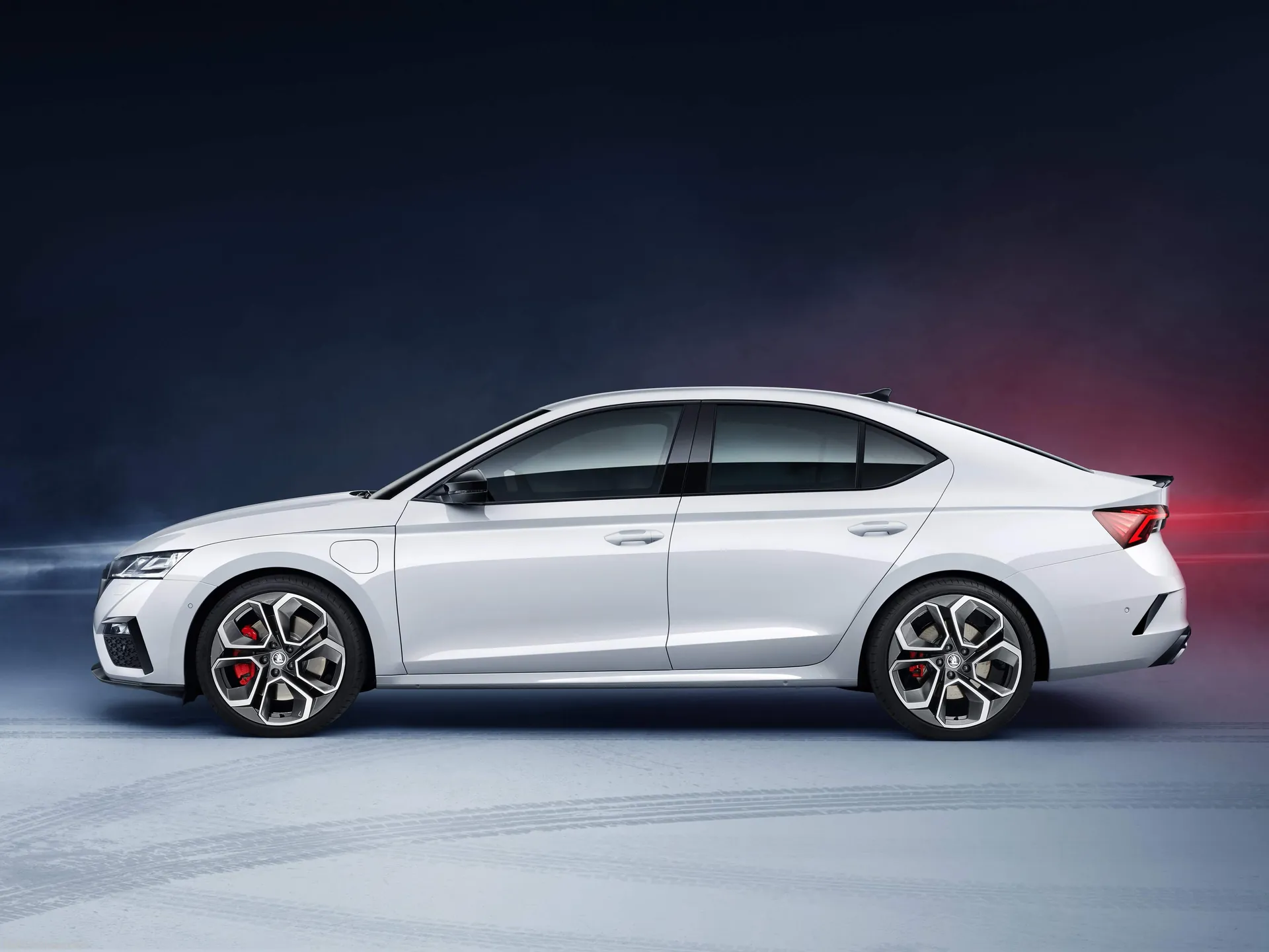 Skoda Octavia RS iV (2020) – boční profil