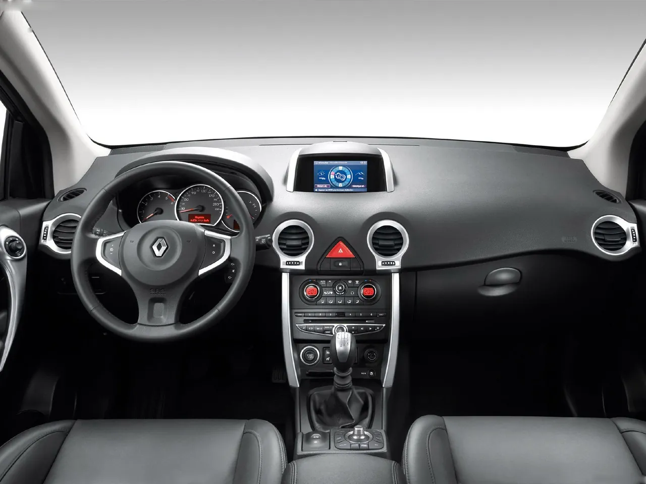 Renault Koleos (2009) – interiér