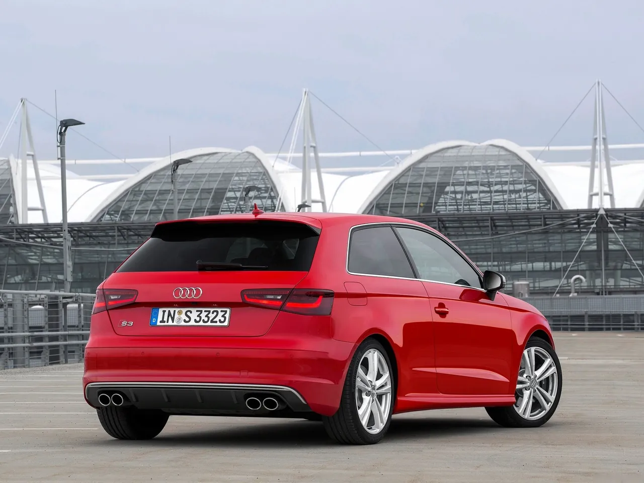 Audi S3 (2014) – zadní tříčtvrteční pohled
