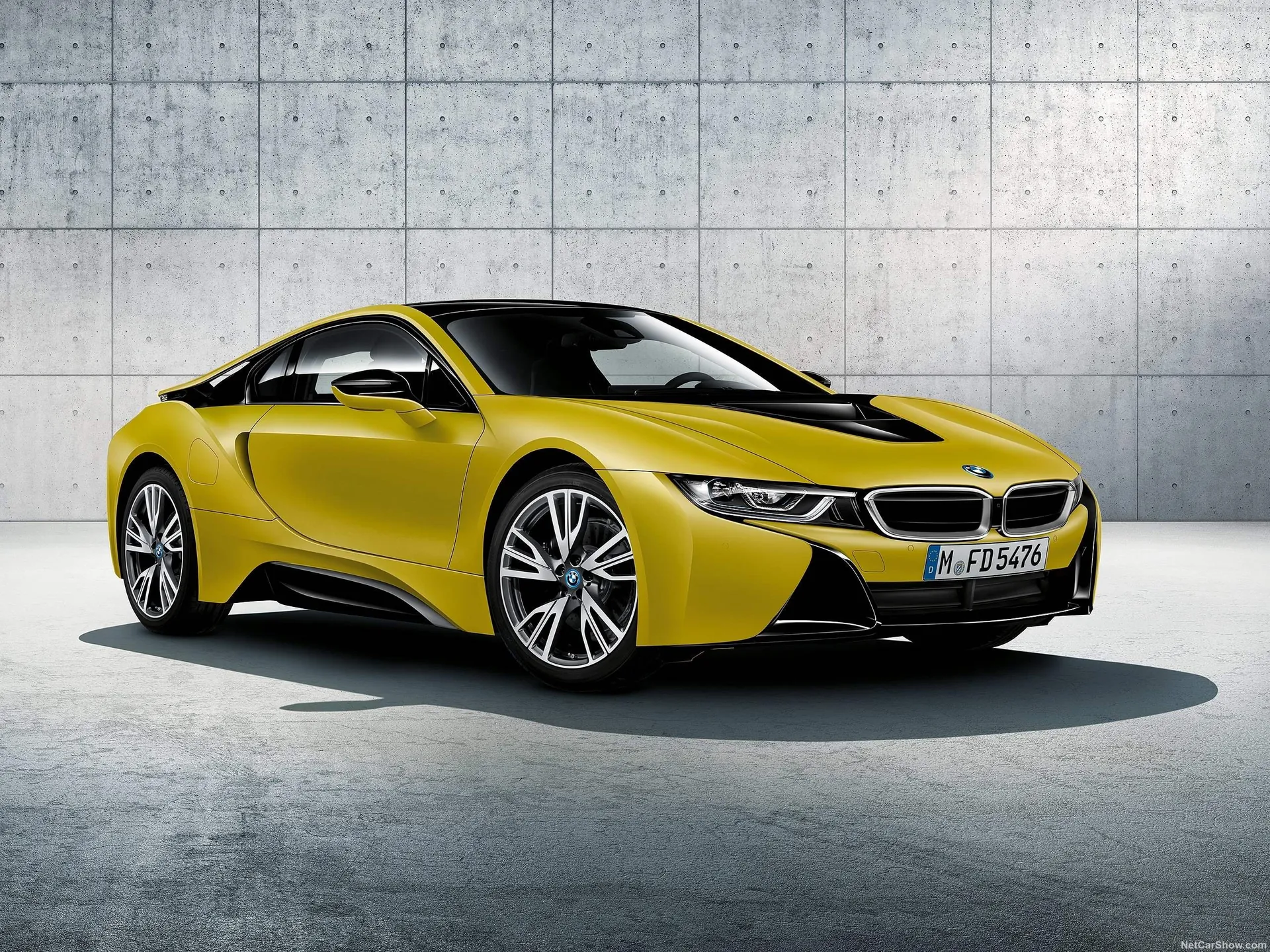 BMW i8 Protonic Frozen Yellow (2018)