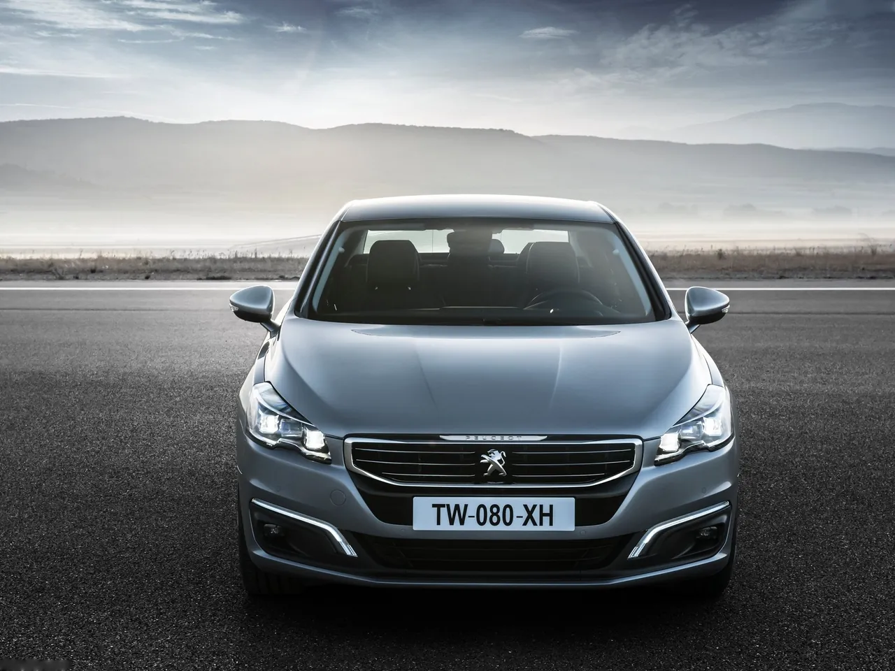 Peugeot 508 (2015) – zepředu
