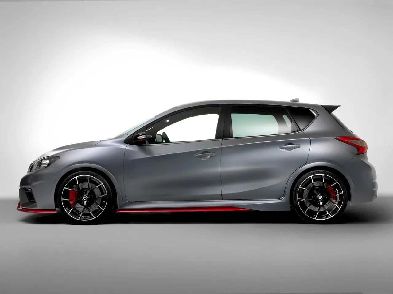 Nissan Pulsar Nismo Concept (2014) – boční profil
