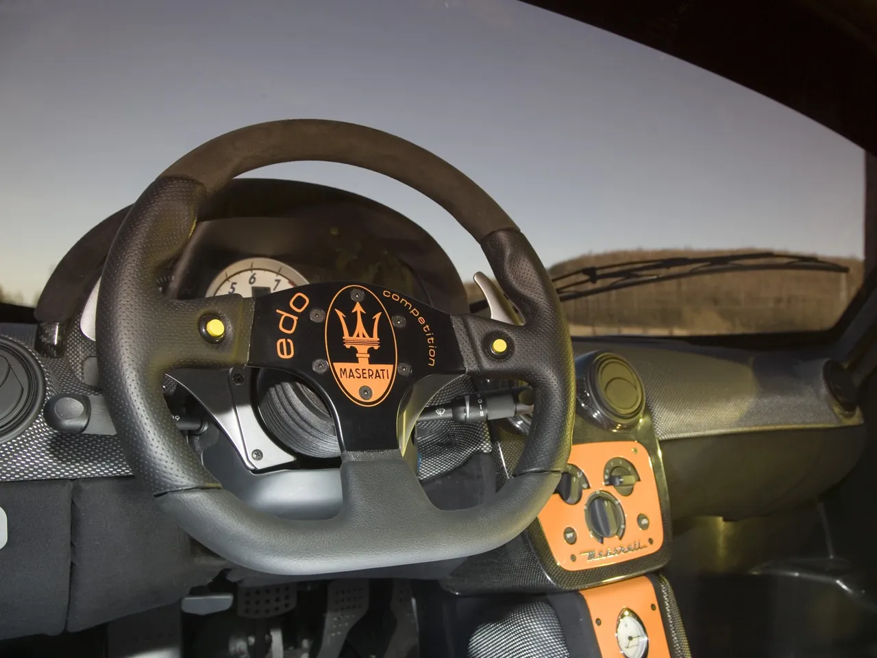 Edo Maserati MC12 XX (2006) – interiér