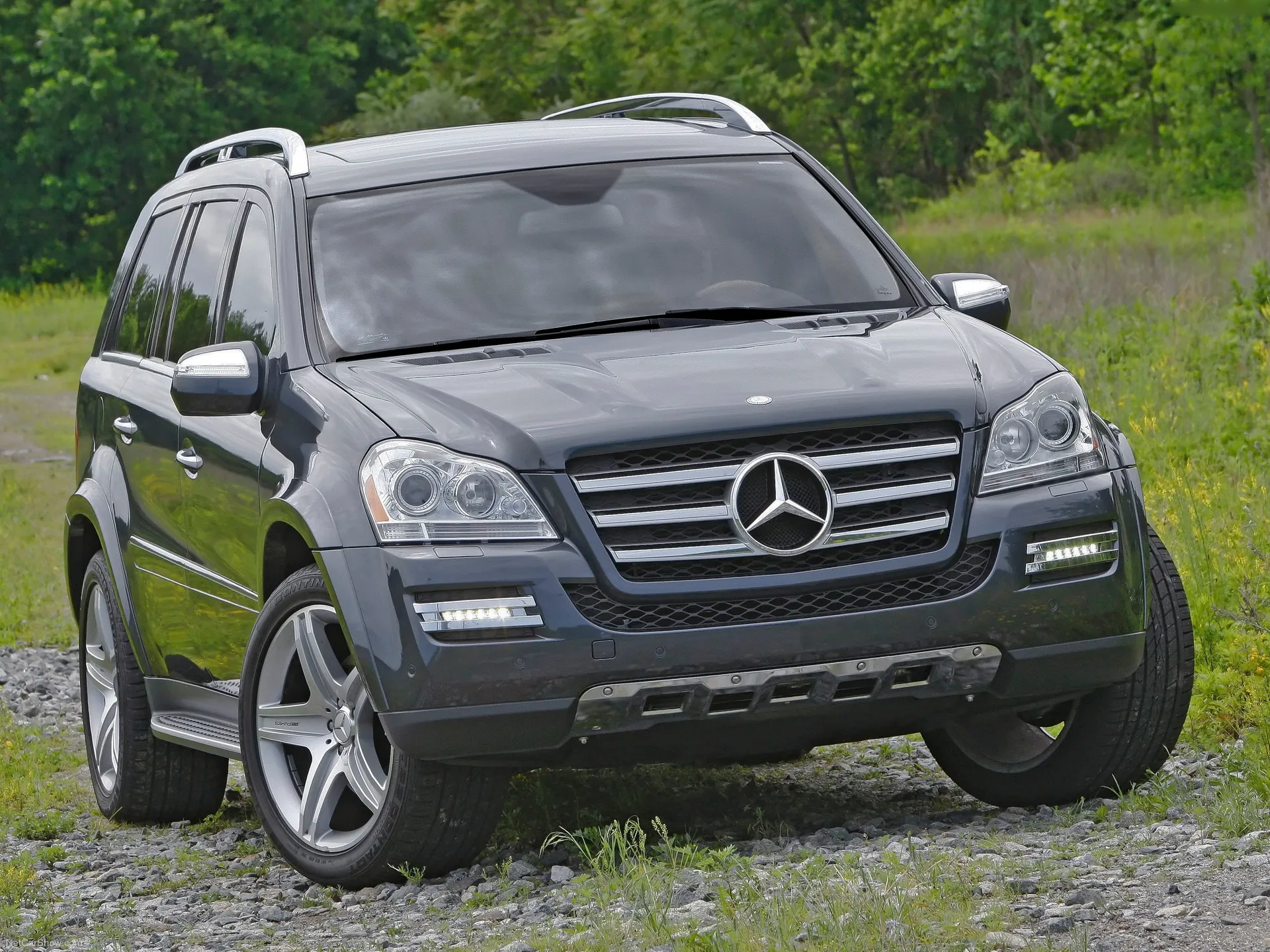 Mercedes-Benz GL550 (2010)
