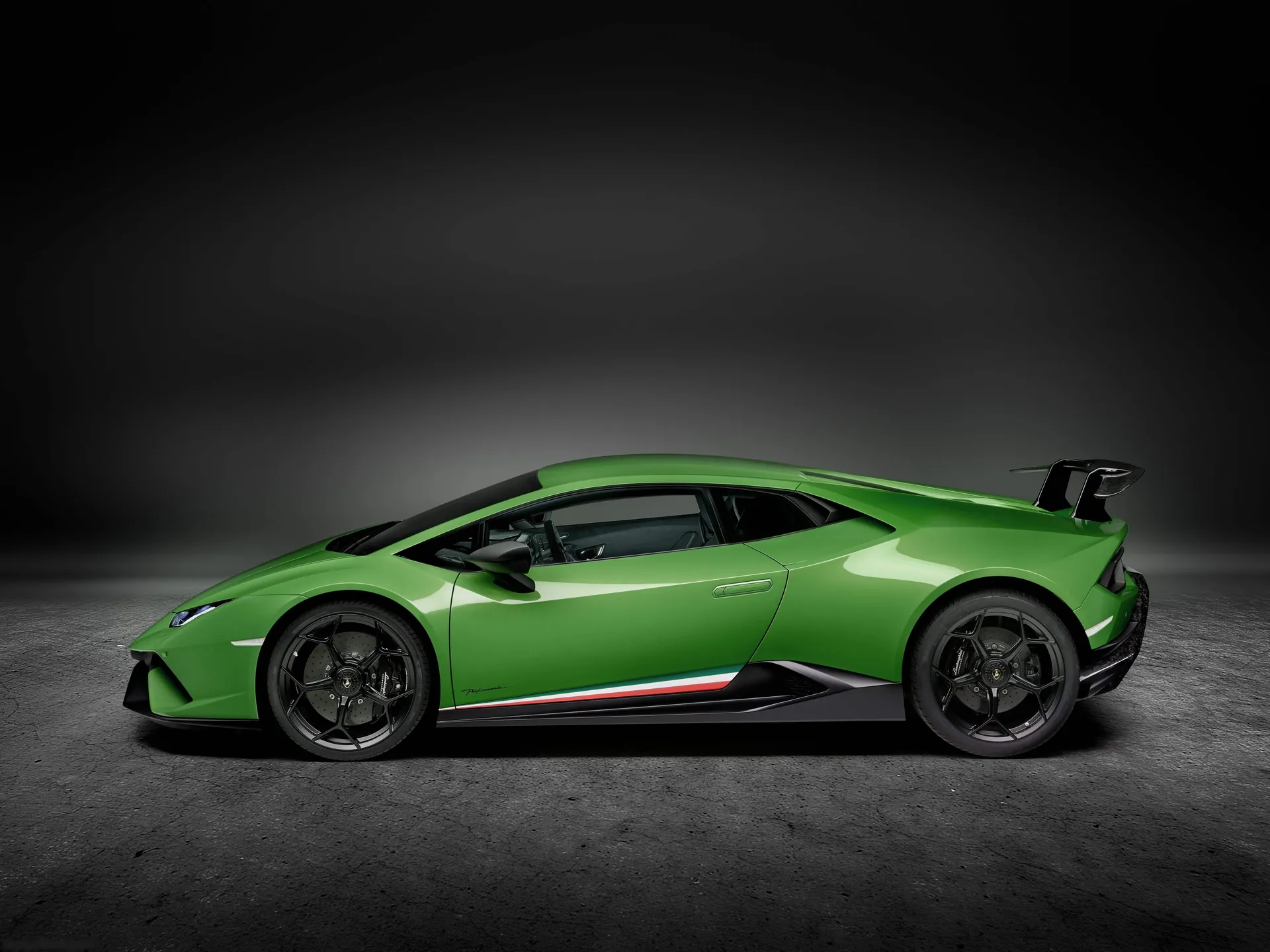 Lamborghini Huracan Performante (2018) – boční profil