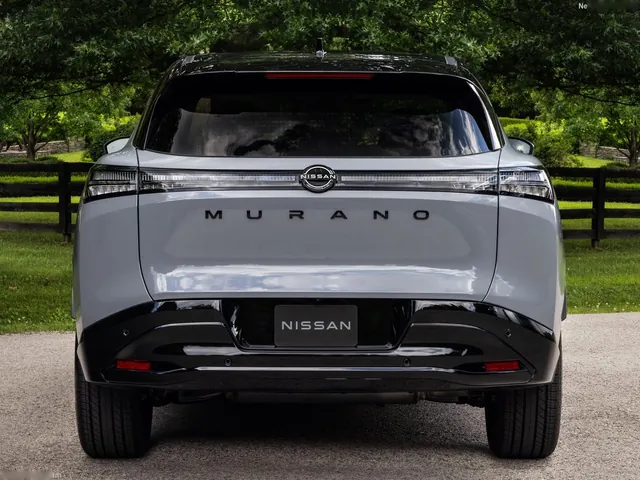 Nissan Murano Dark Armor (2027)