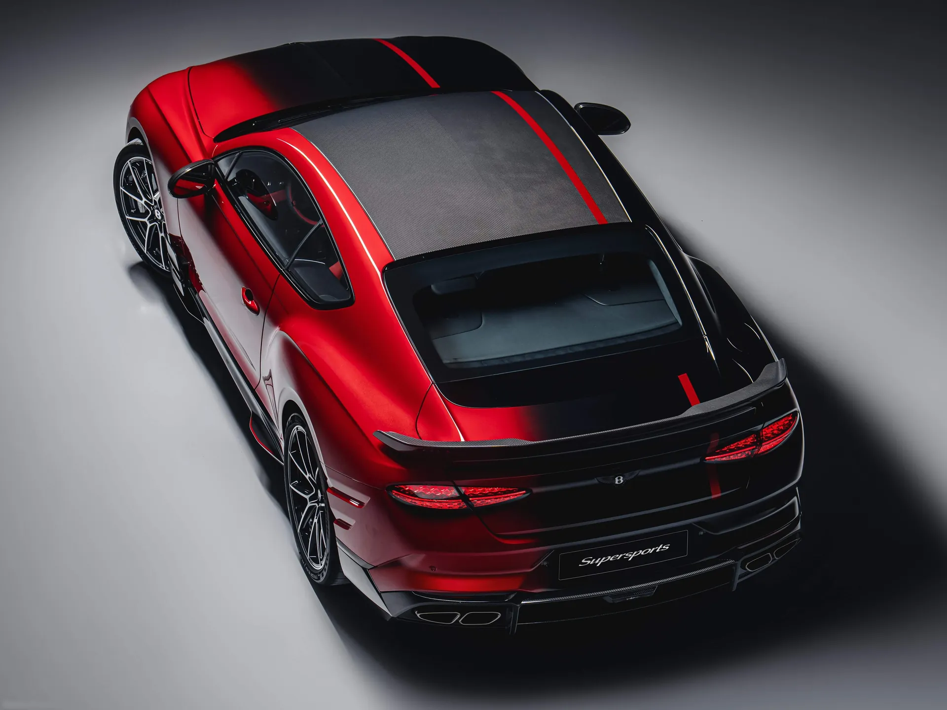 Bentley Continental GT Supersports Design Theme by Mulliner (2027) – zadní pohled
