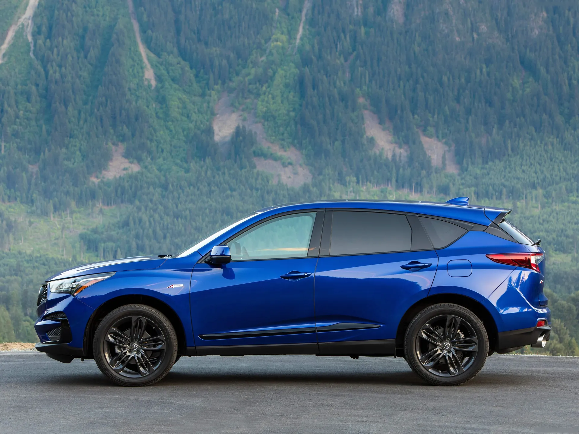 Acura RDX (2019) – boční profil