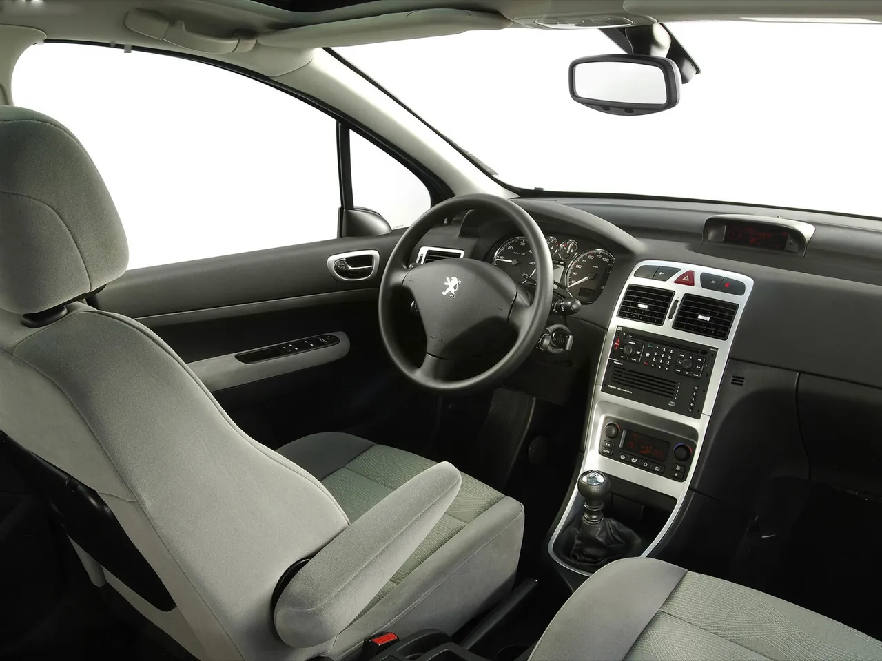 Peugeot 307 SW (2005) – interiér