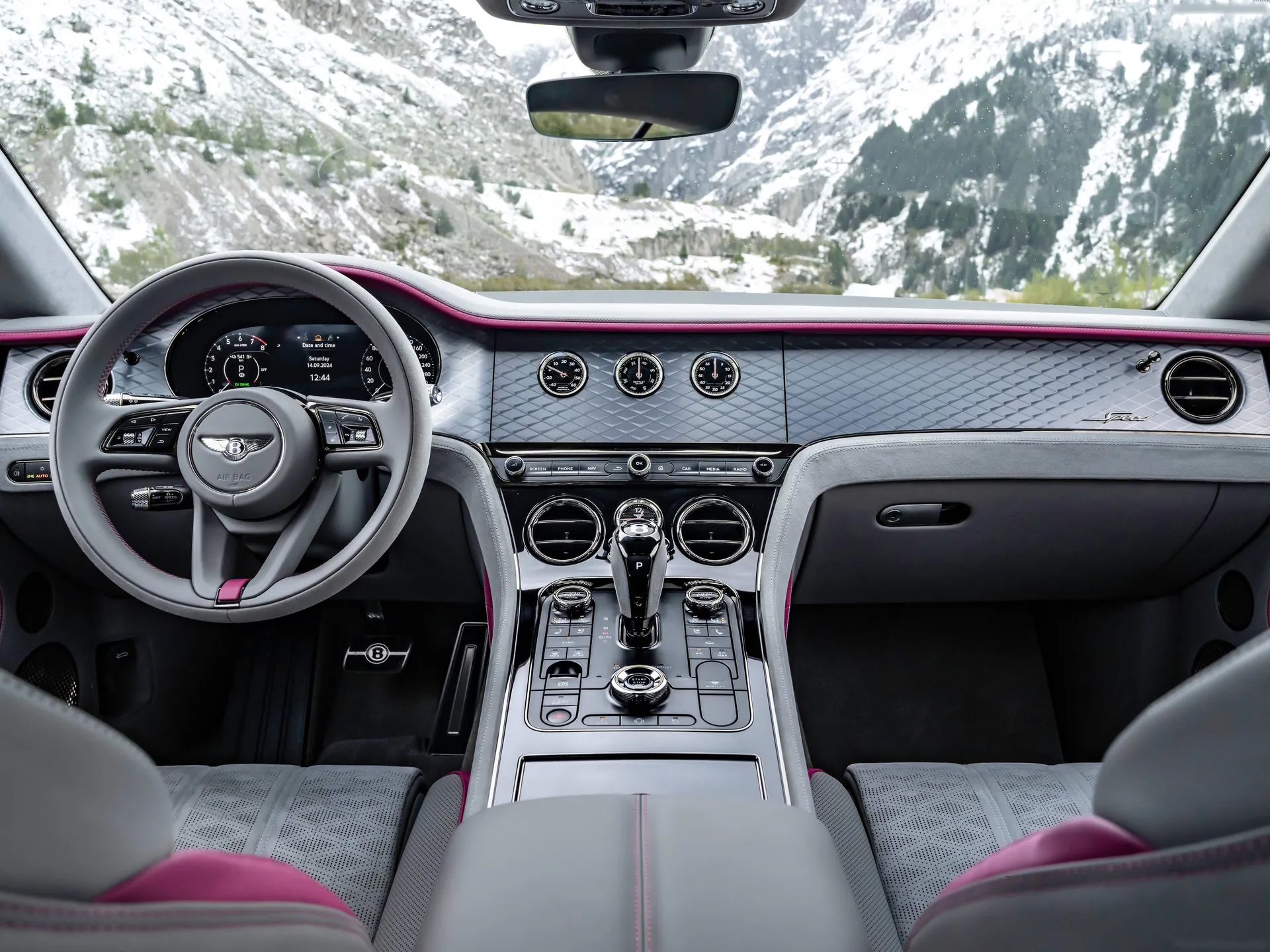 Bentley Continental GT Speed (2025) – interiér