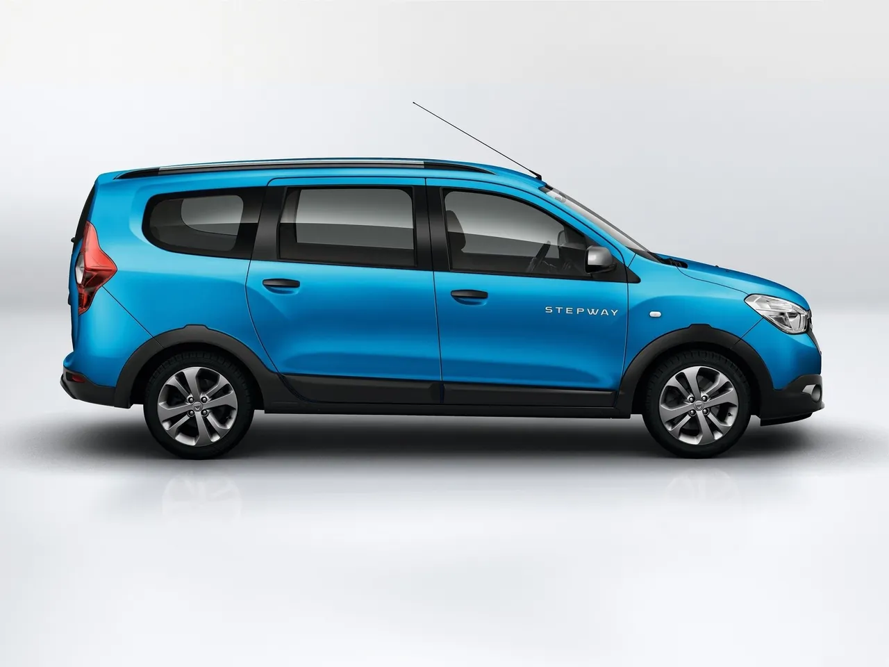 Dacia Lodgy Stepway (2015) – boční profil