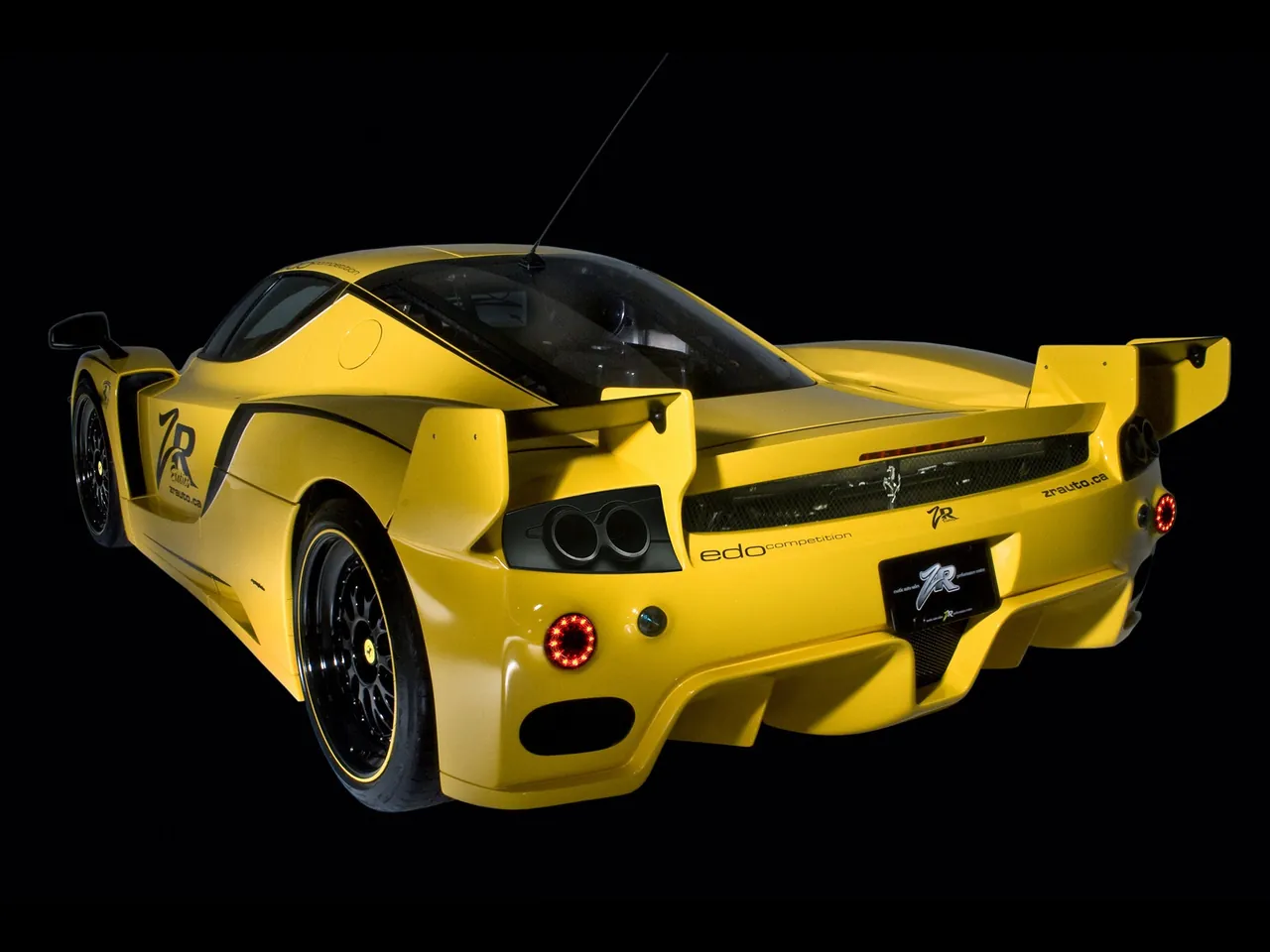 Edo Ferrari Enzo XX Evolution (2009) – zadní tříčtvrteční pohled