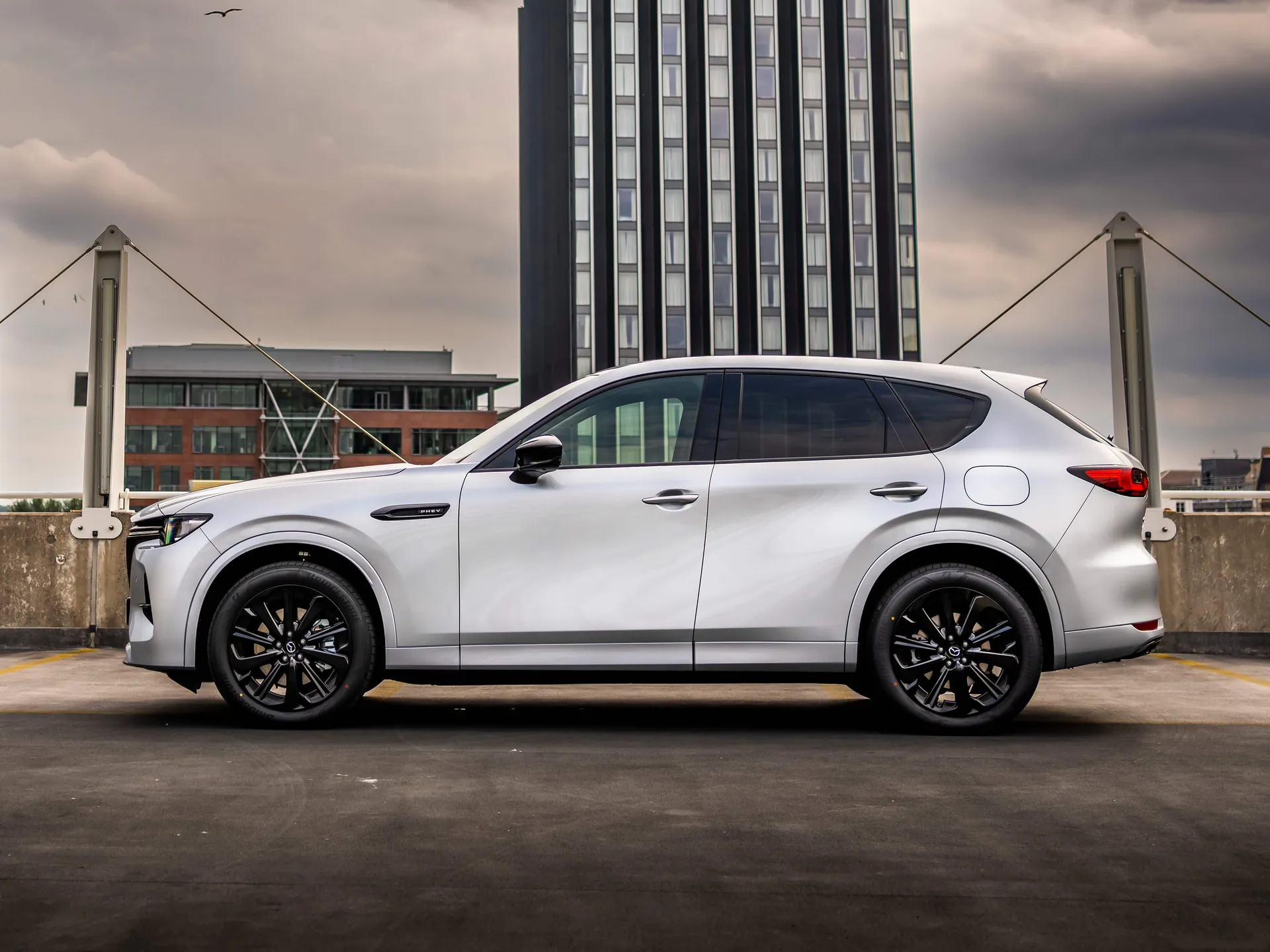 Mazda CX-60 [UK] (2023) – boční profil