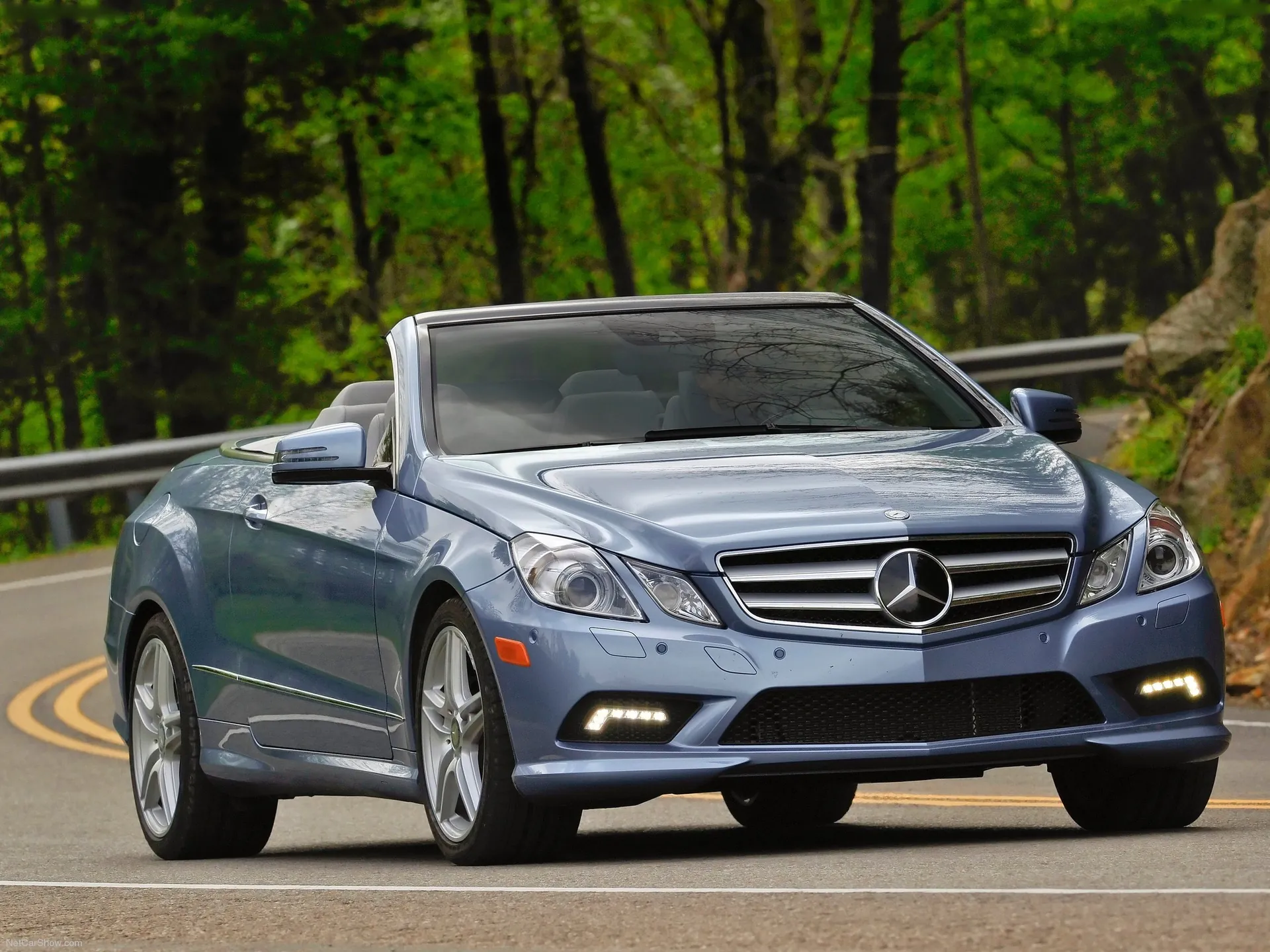 Mercedes-Benz E550 Cabriolet (2011)