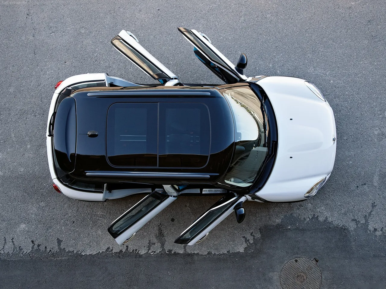 Mini Countryman (2011) – pohled shora