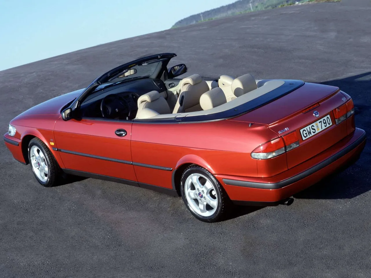 Saab 9-3 Convertible (1999) – zadní tříčtvrteční pohled
