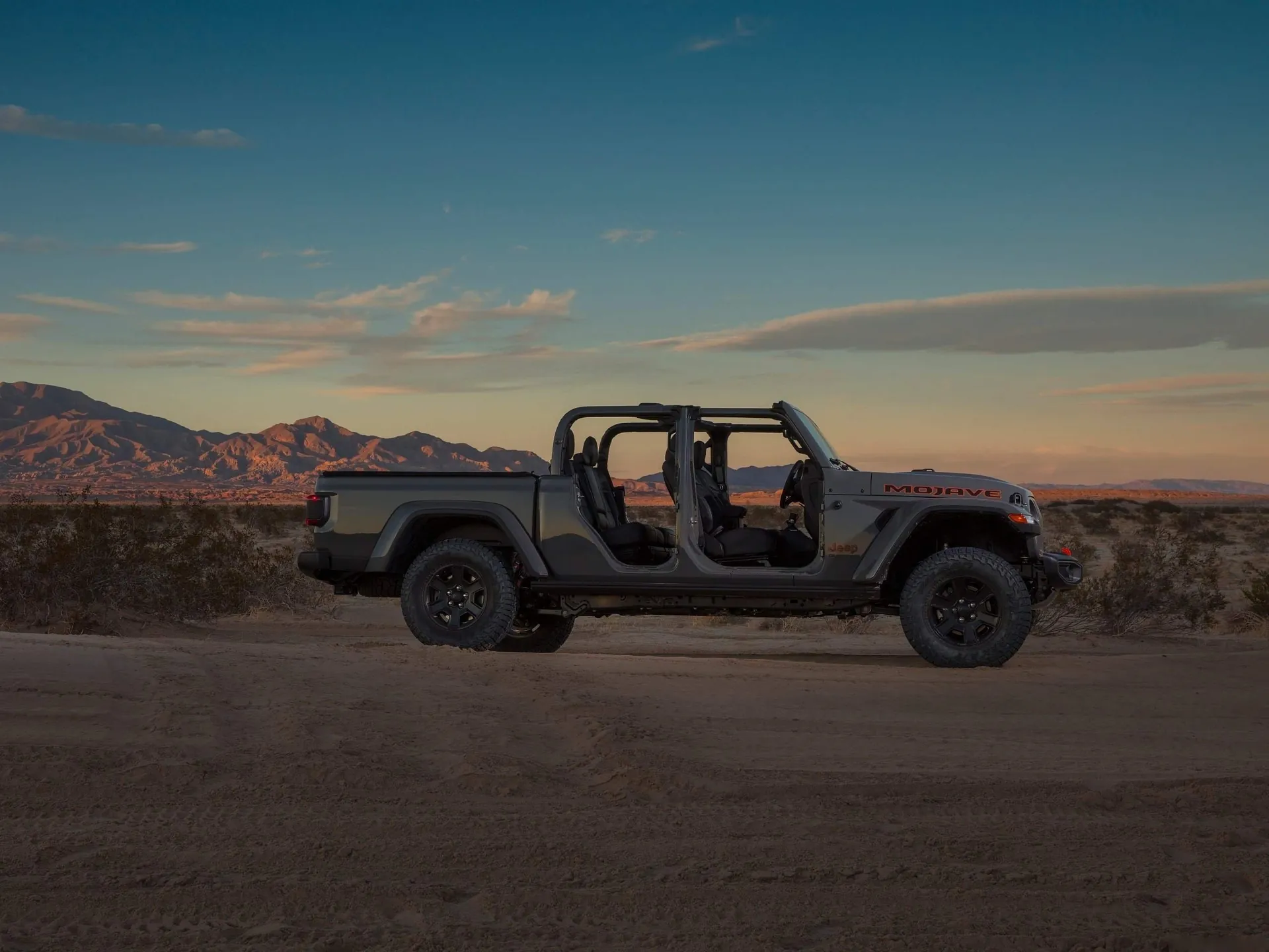 Jeep Gladiator Mojave (2020) – boční profil