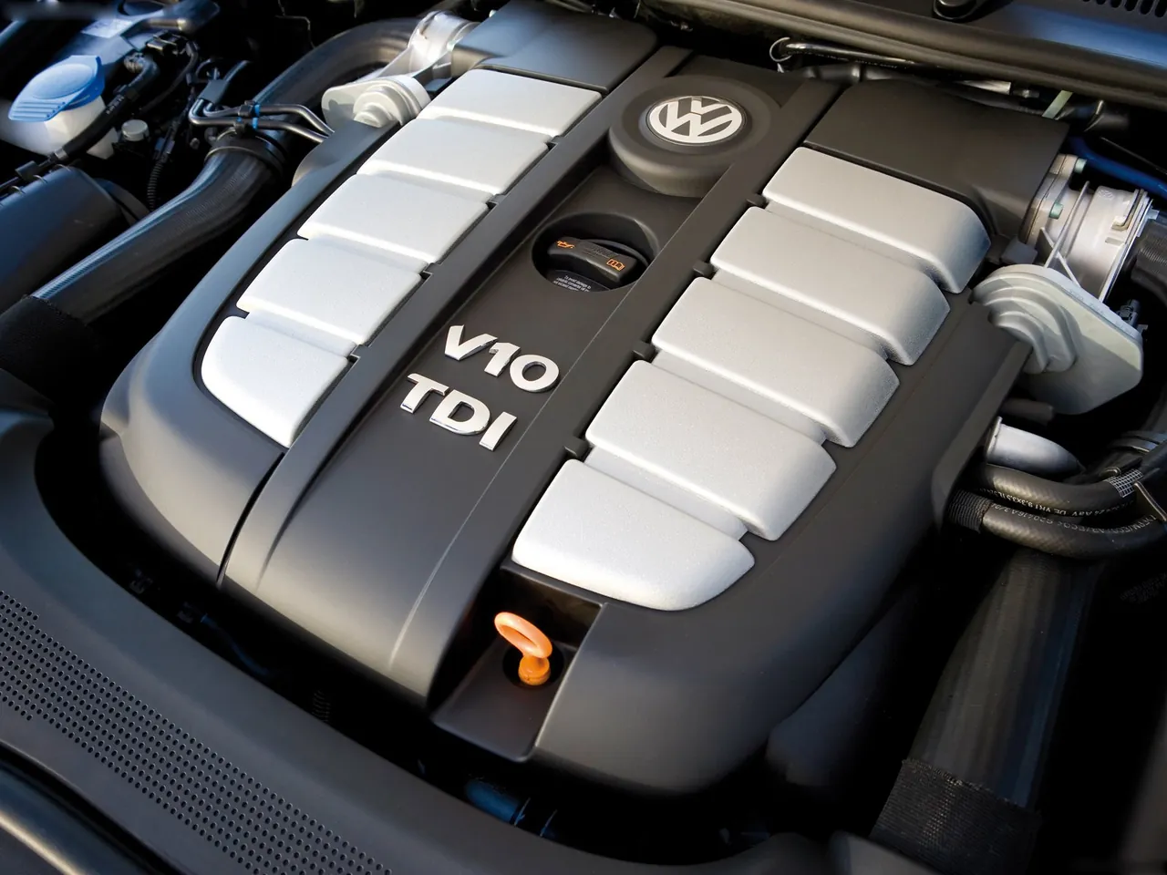 Volkswagen Touareg R50 (2008) - Engine Bay