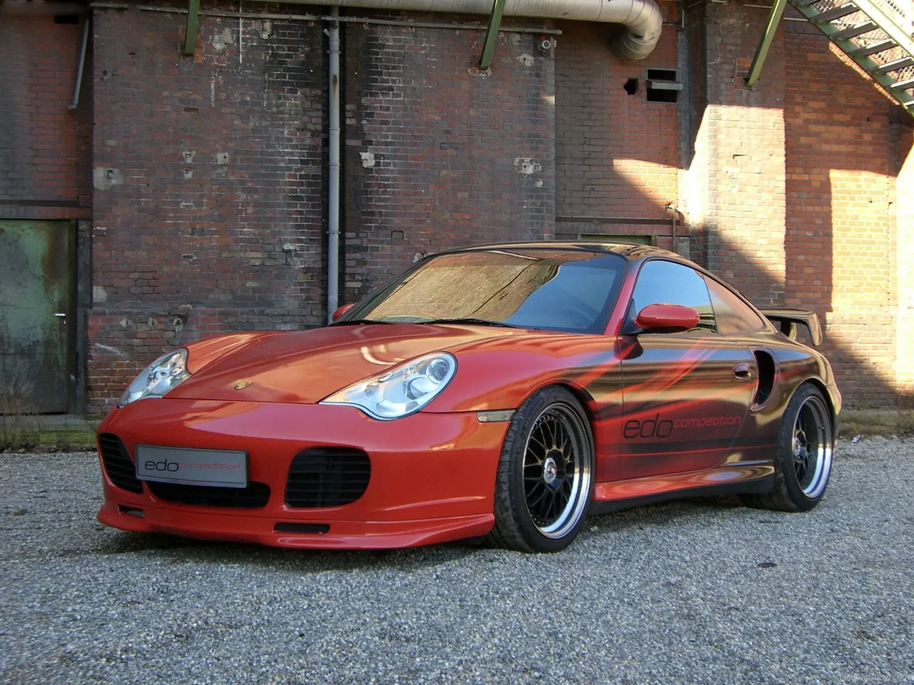 Edo Porsche 996 Turbo Red-Black (2006)