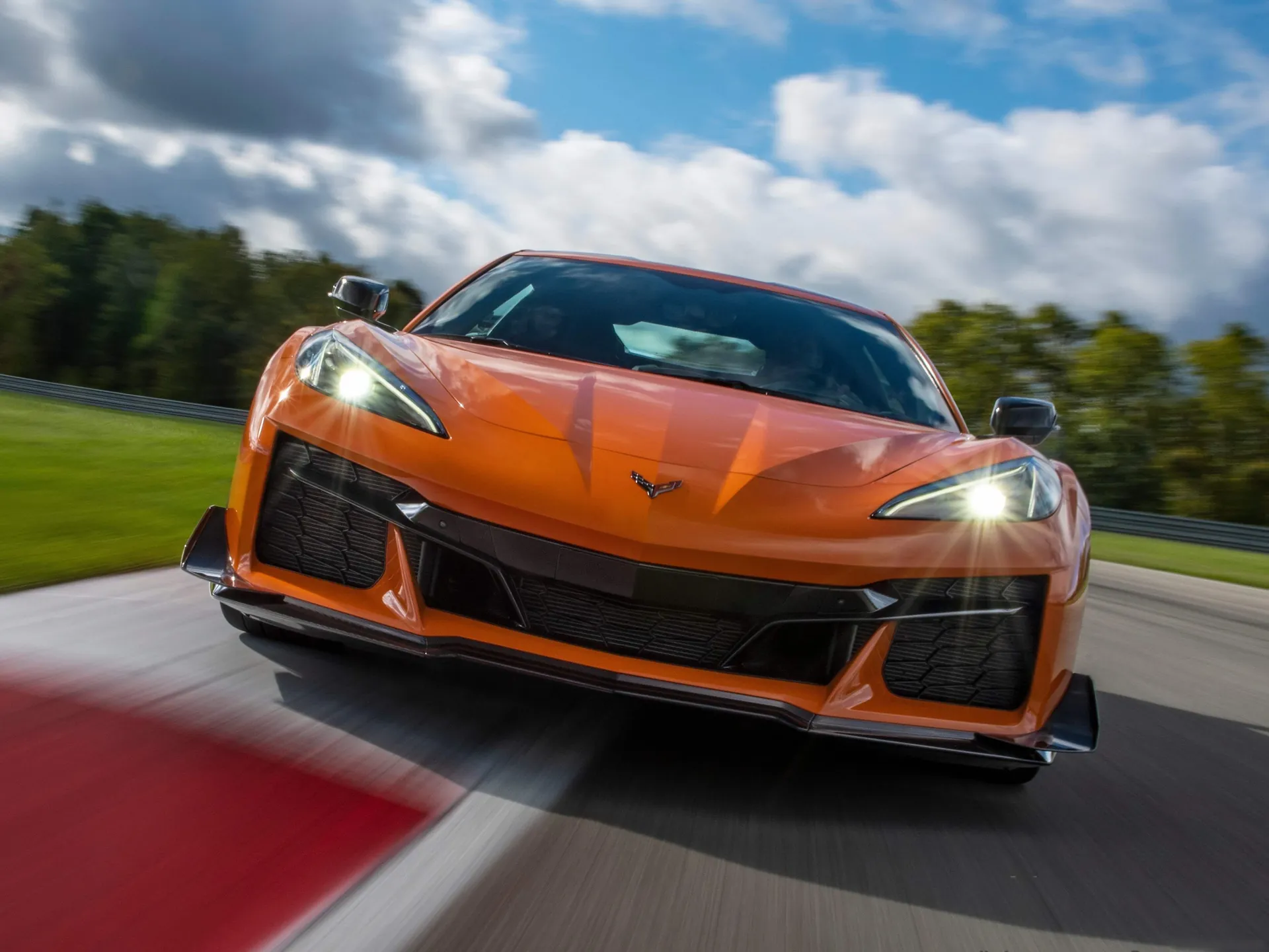 Chevrolet Corvette Z06 (2023) – zepředu