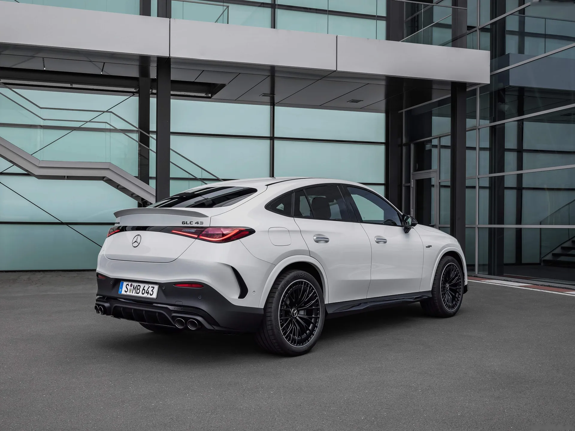 Mercedes-Benz GLC43 AMG Coupe (2024) - Rear Three-Quarter