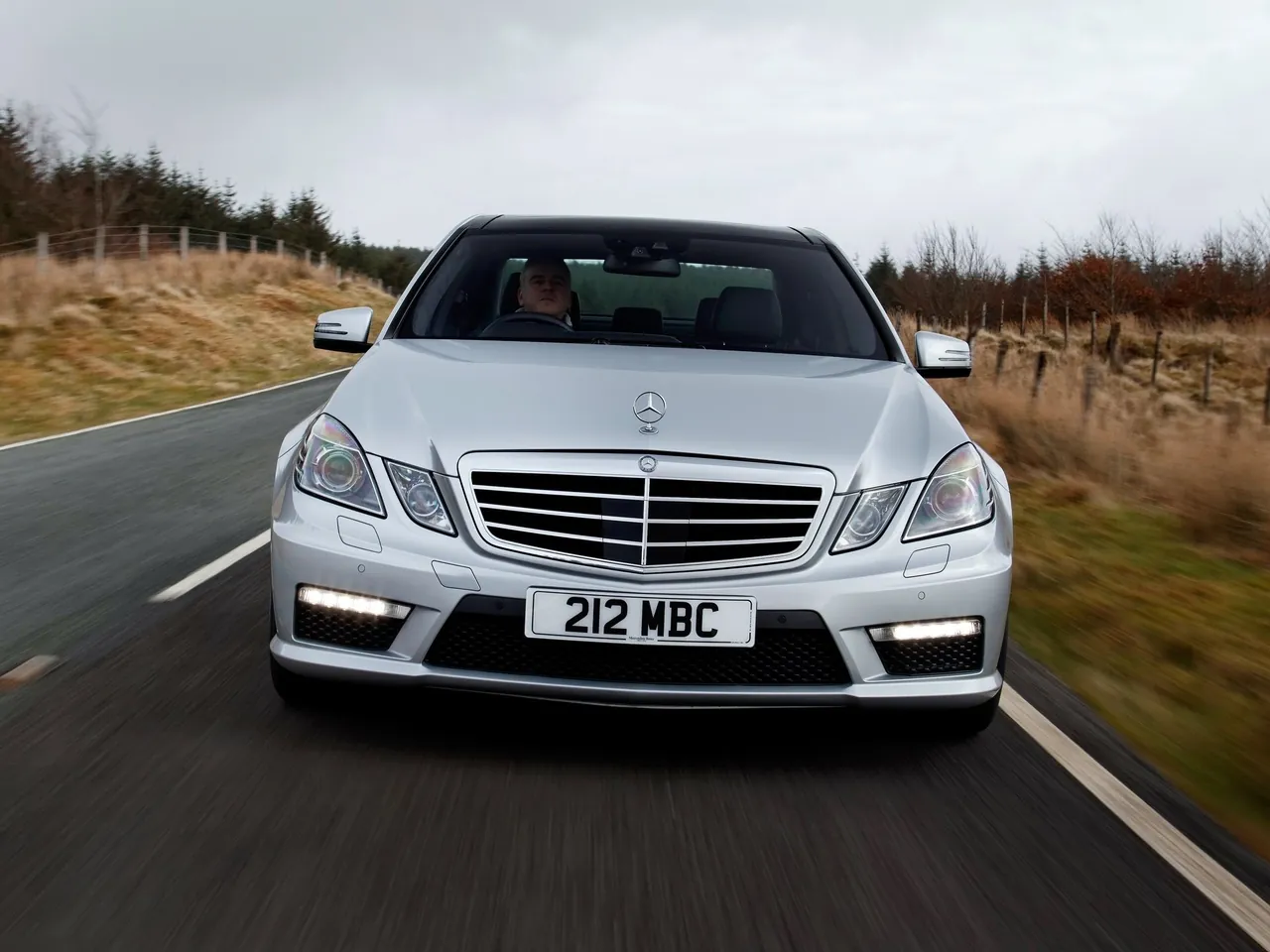 Mercedes-Benz E63 AMG (2012) - Front