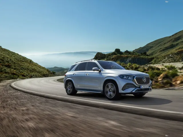 Mercedes-Benz GLE (2027)