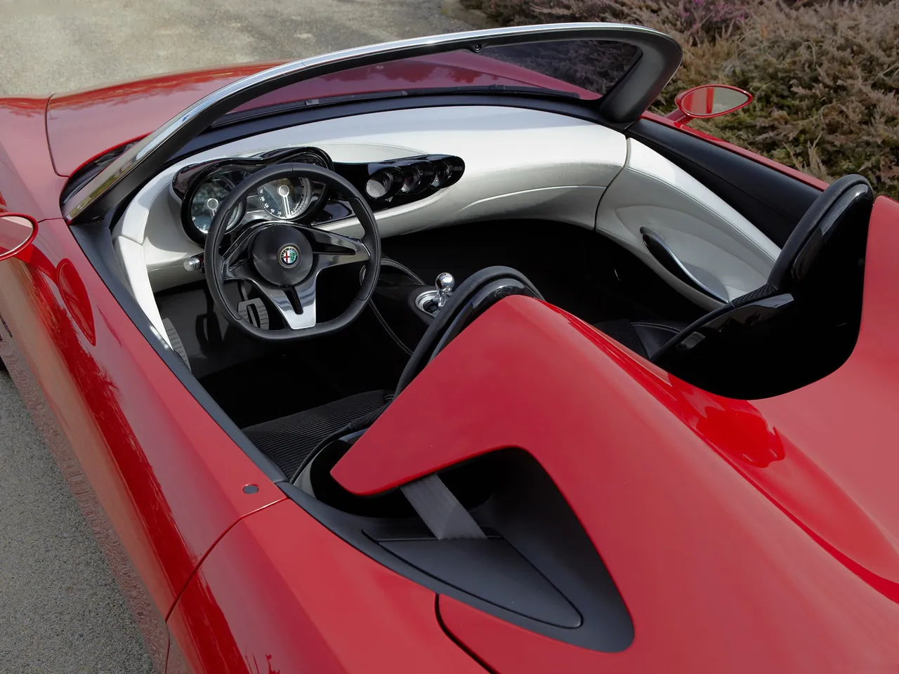 Alfa Romeo 2uettottanta Concept (2010) – interiér
