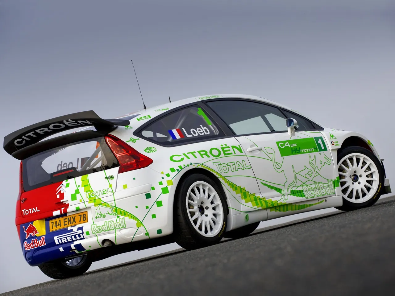 Citroen C4 WRC HYmotion4 Concept (2008) – zadní tříčtvrteční pohled