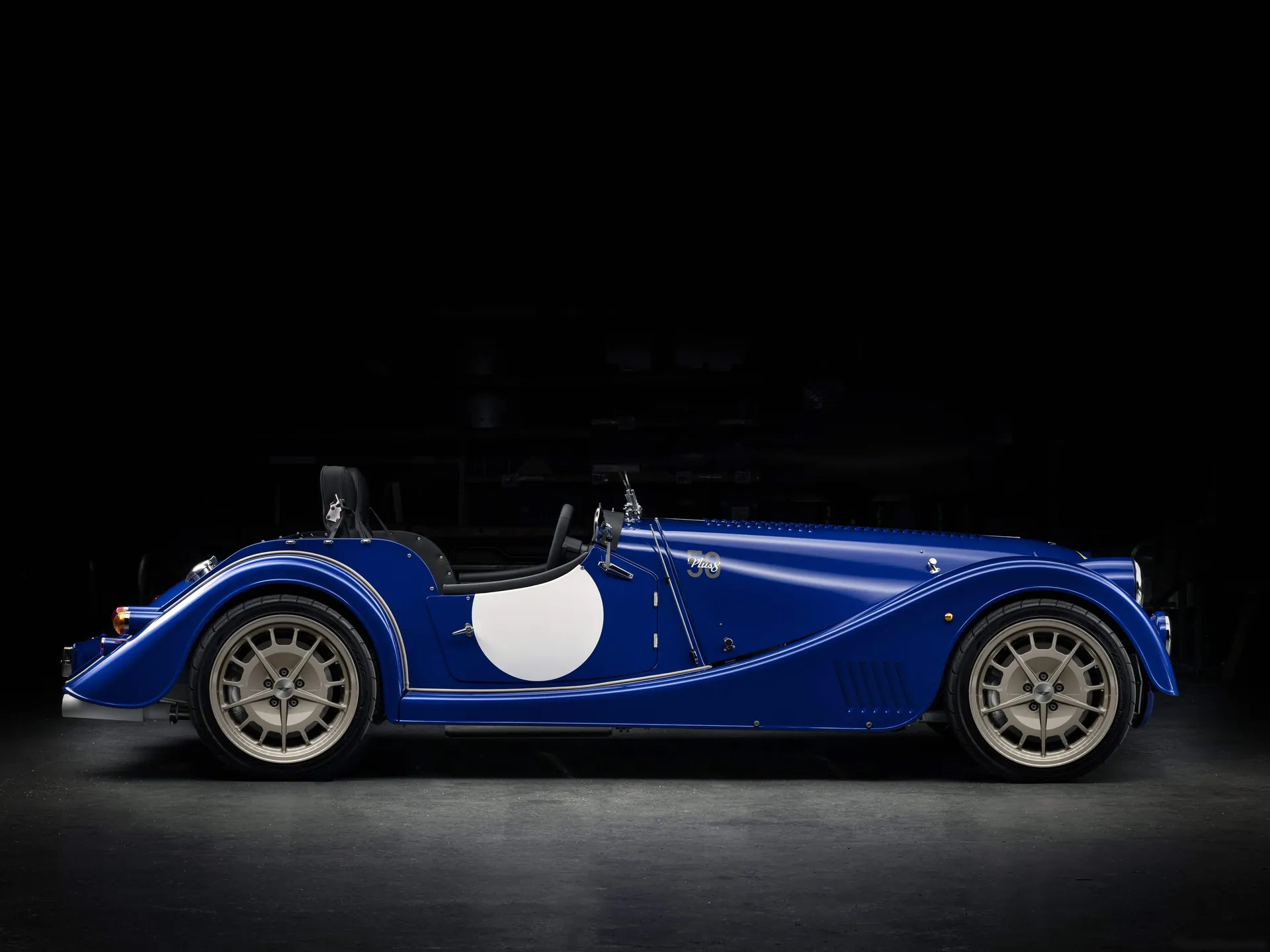 Morgan Plus 8 50th Anniversary (2018) – boční profil