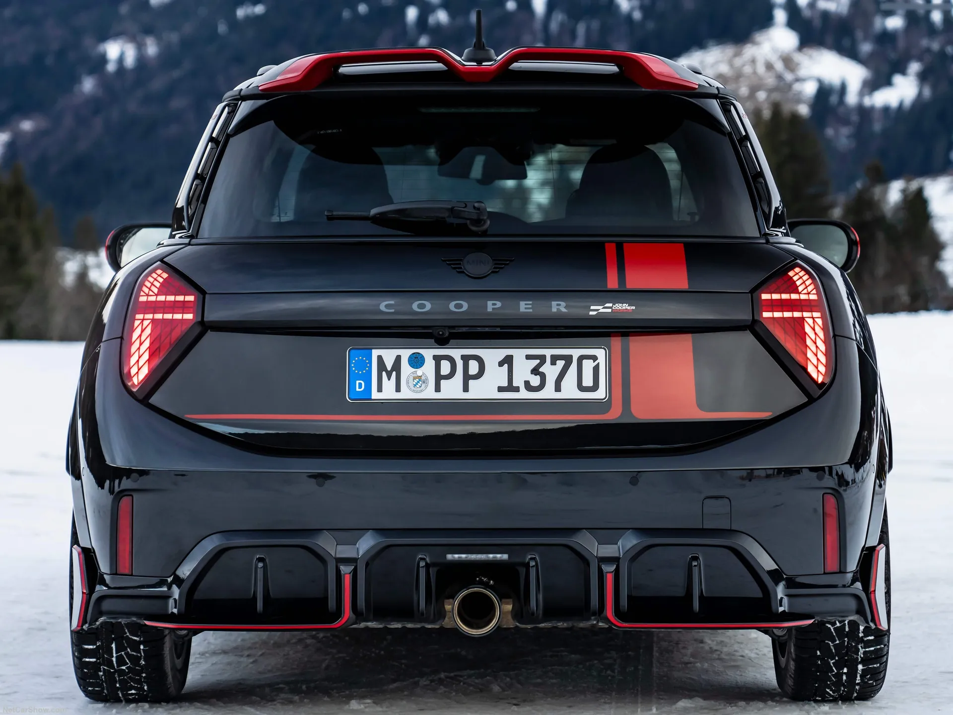 Mini JCW with Genuine Accessories (2025) – zezadu