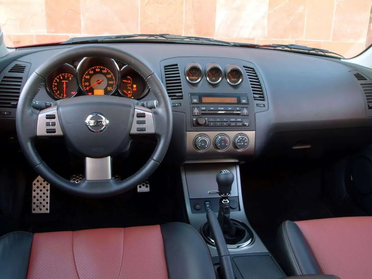 Nissan Altima SER (2005) – interiér
